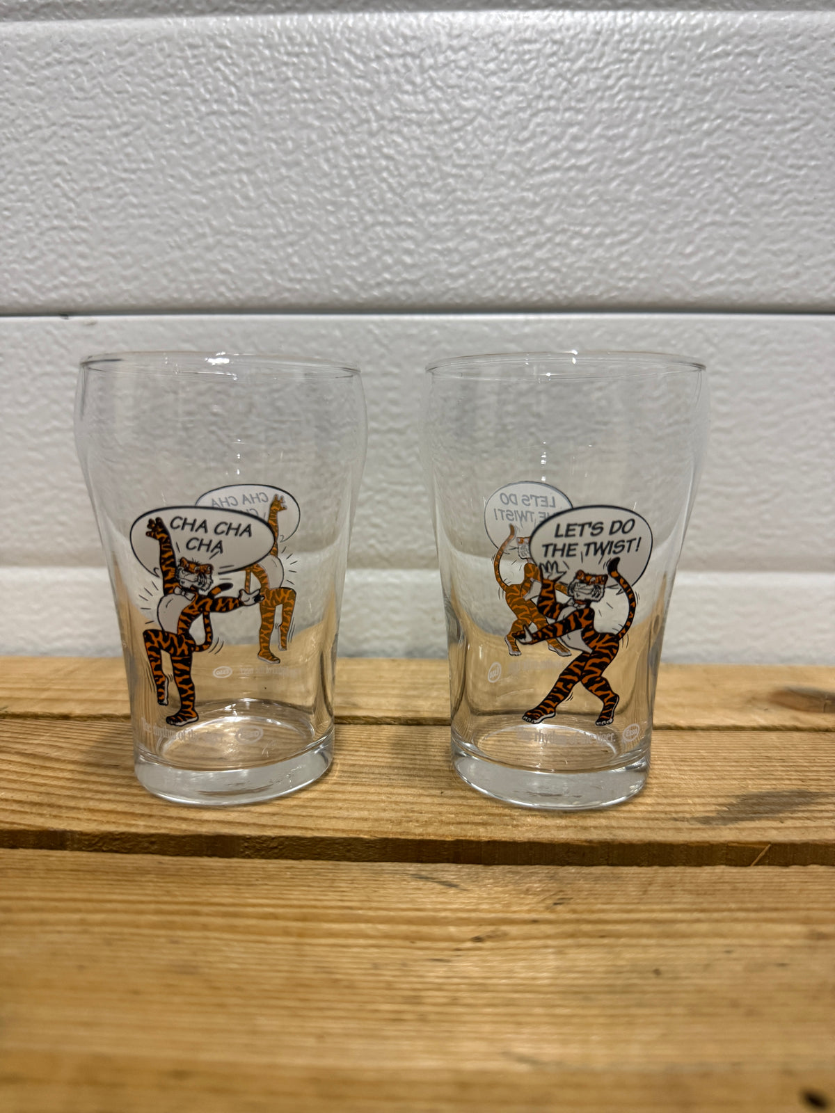 Set 2 vintage Esso Tiger drinkglazen