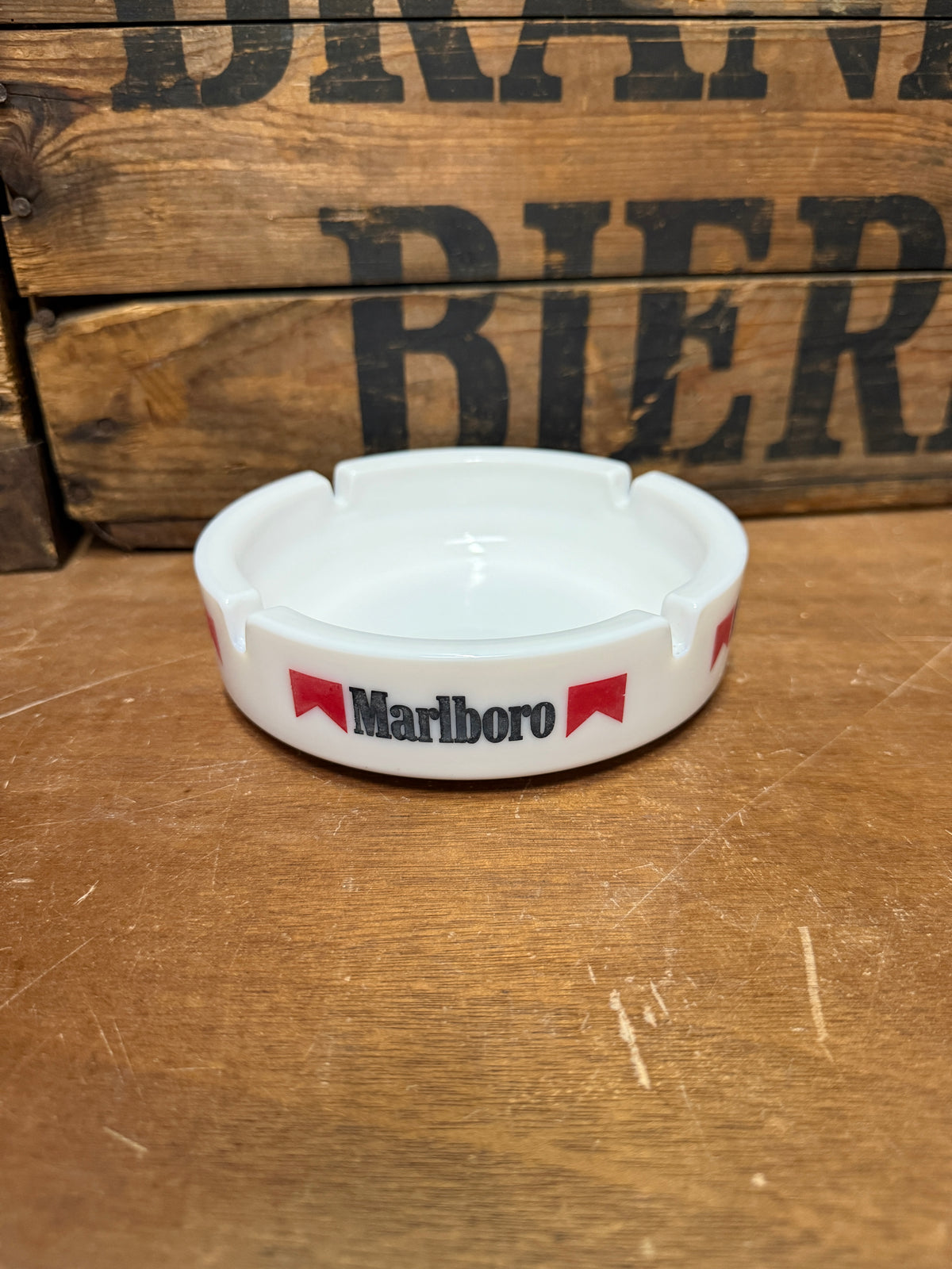 Marlboro zwart witte reclameasbakken