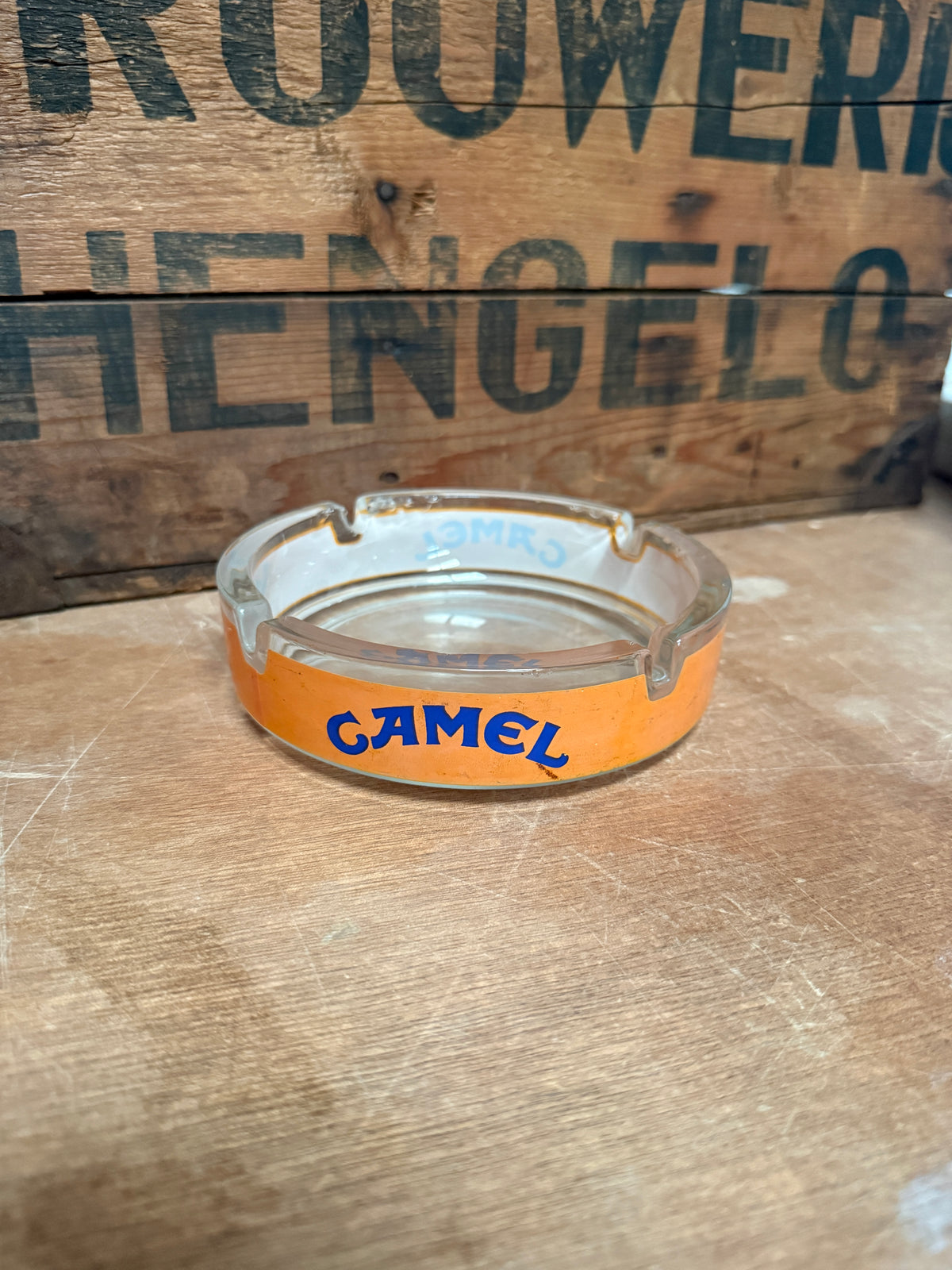 Vintage Camel glazen reclameasbakken Made in France