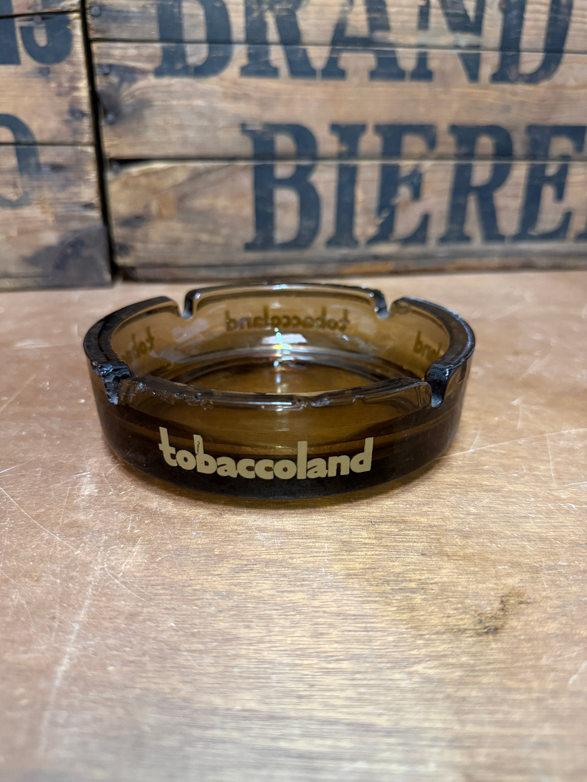 Tobacco Land reclameasbak