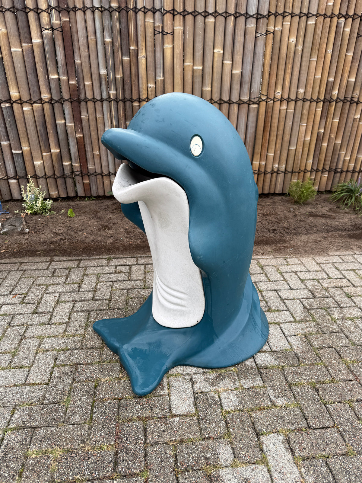 Grote vintage dolfijn afvalbak