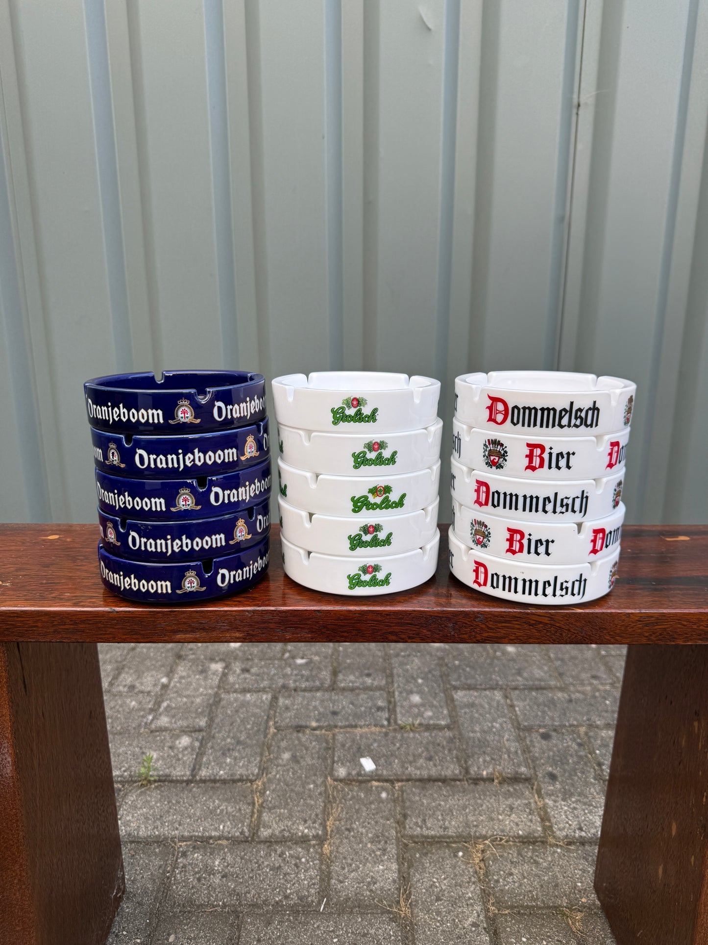 Reclame asbakken biermerken: Oranjeboom, Grolsch en Dommelsch