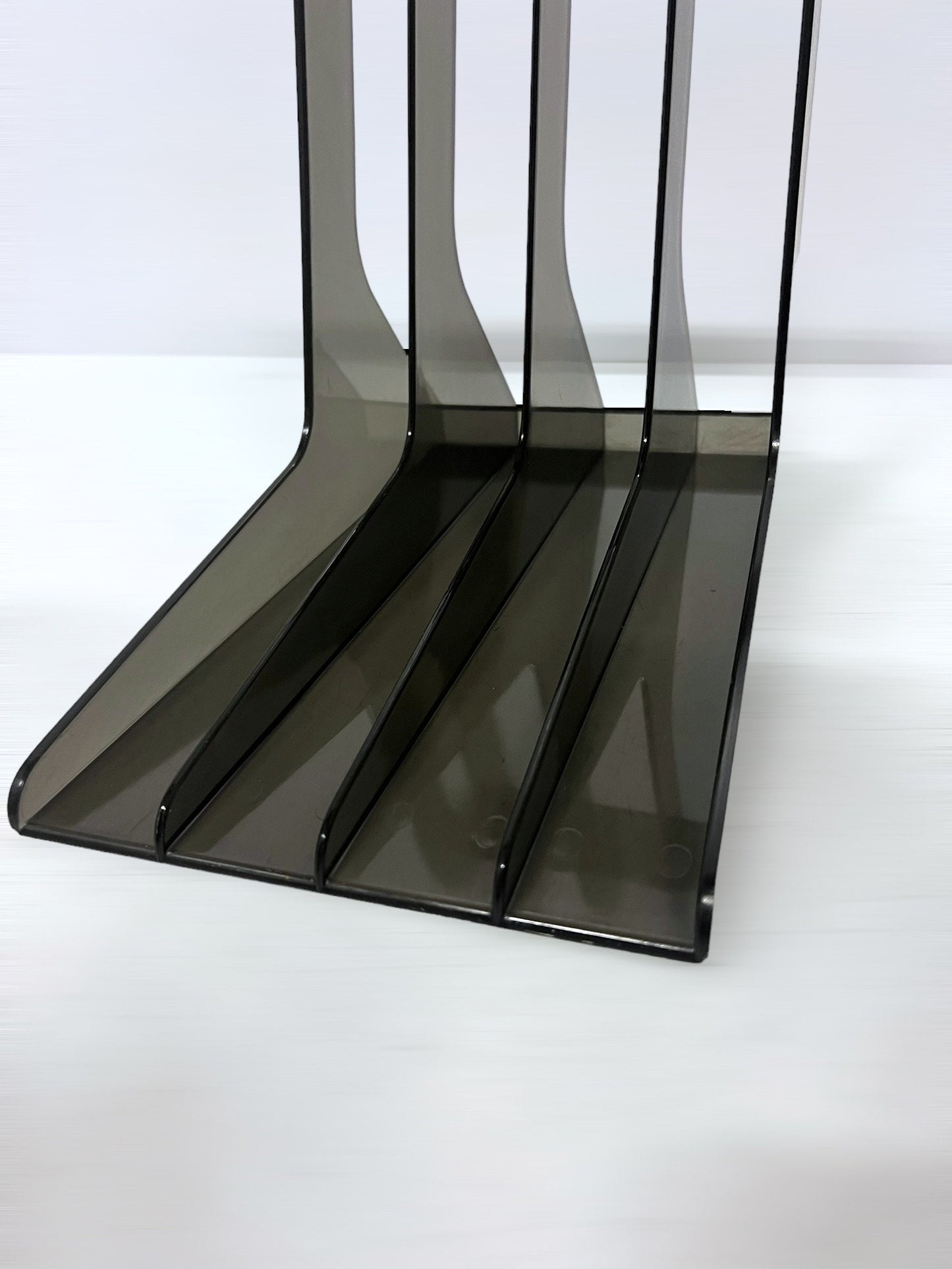 Grijze plexiglas LP-houder
