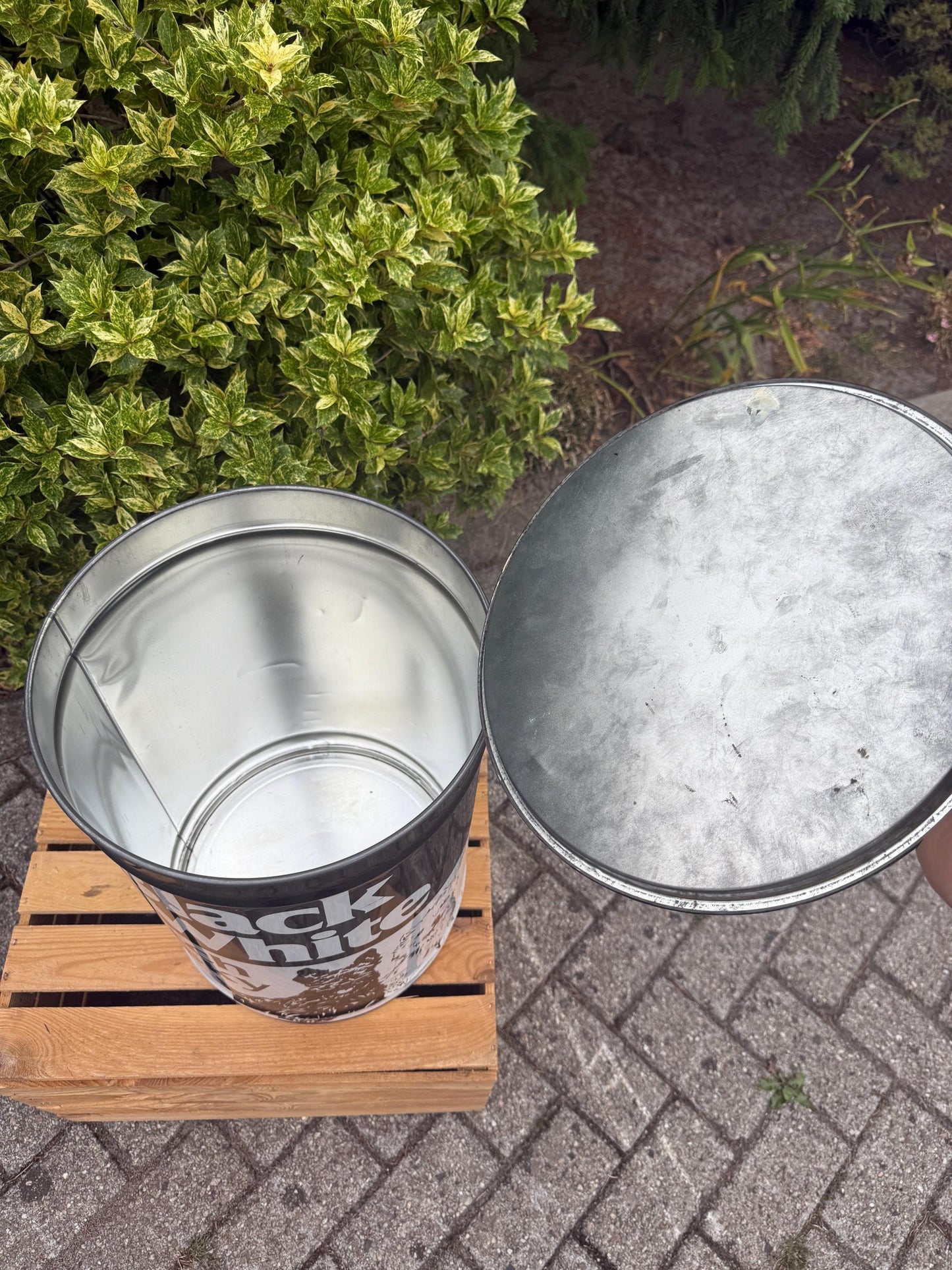 Rare Black & White Scotch Whisky Metal Barrel, Italian Made Storage Container And Stool, Collectible Bar Furniture, Vintage Liquor Display