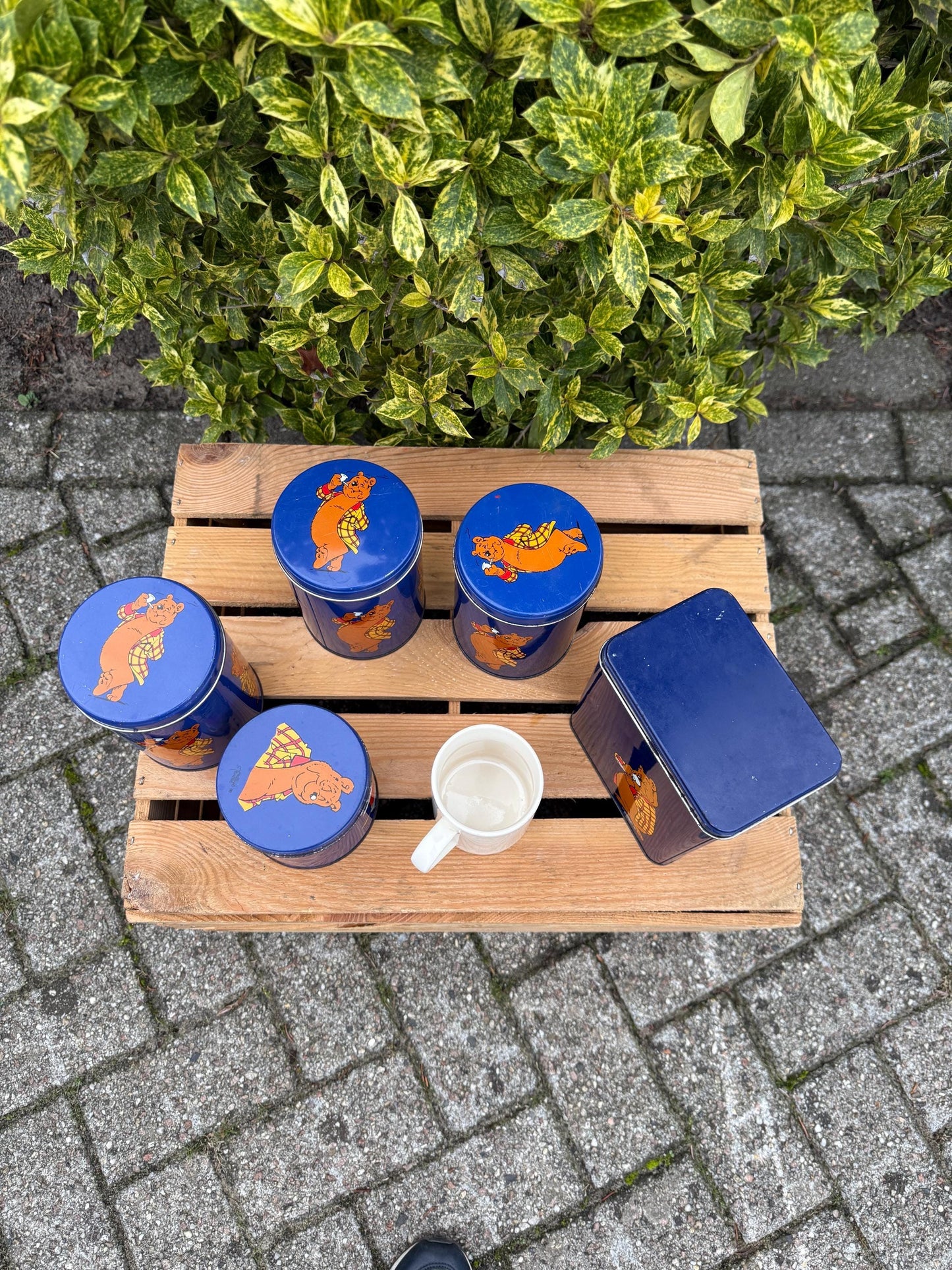 Vintage Olivier Bommel Tins And Mug