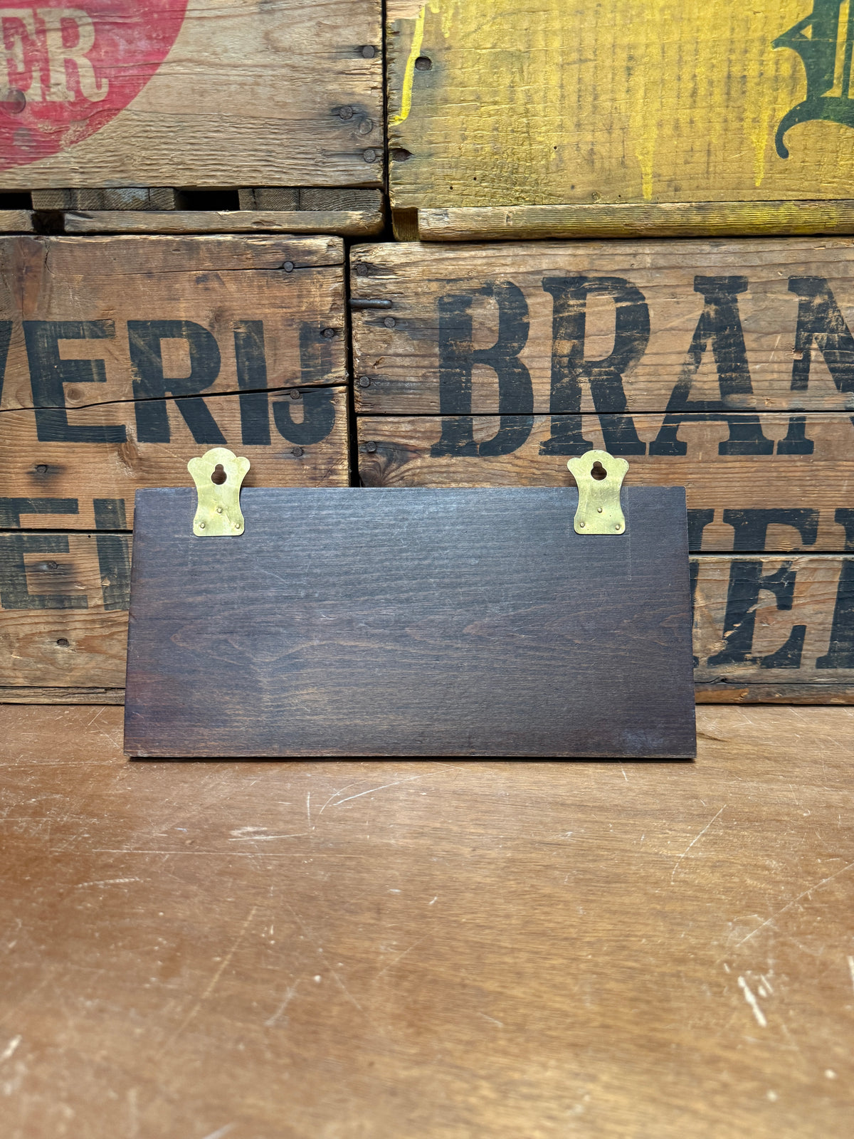 Vintage houten pijpenrek met oude spreuk