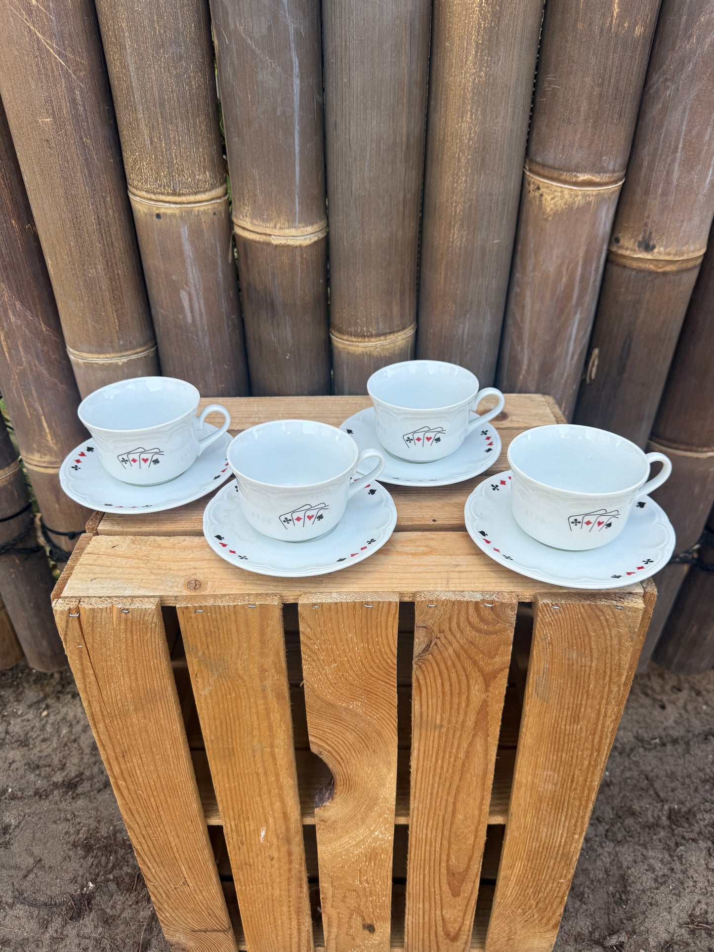 Set 4 vintage Porvasal kop en schotels speelkaarten