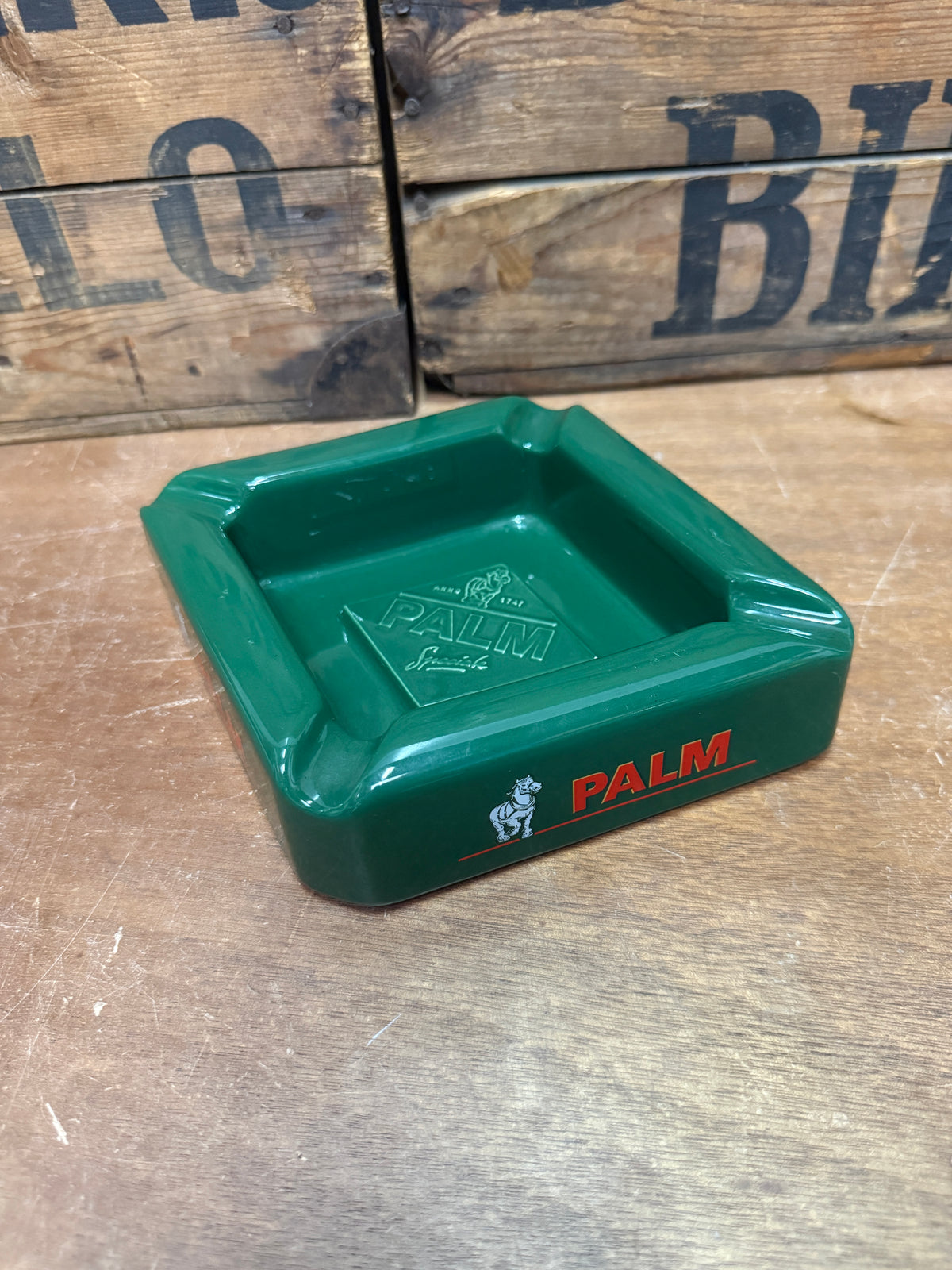 Palm groene reclameasbak