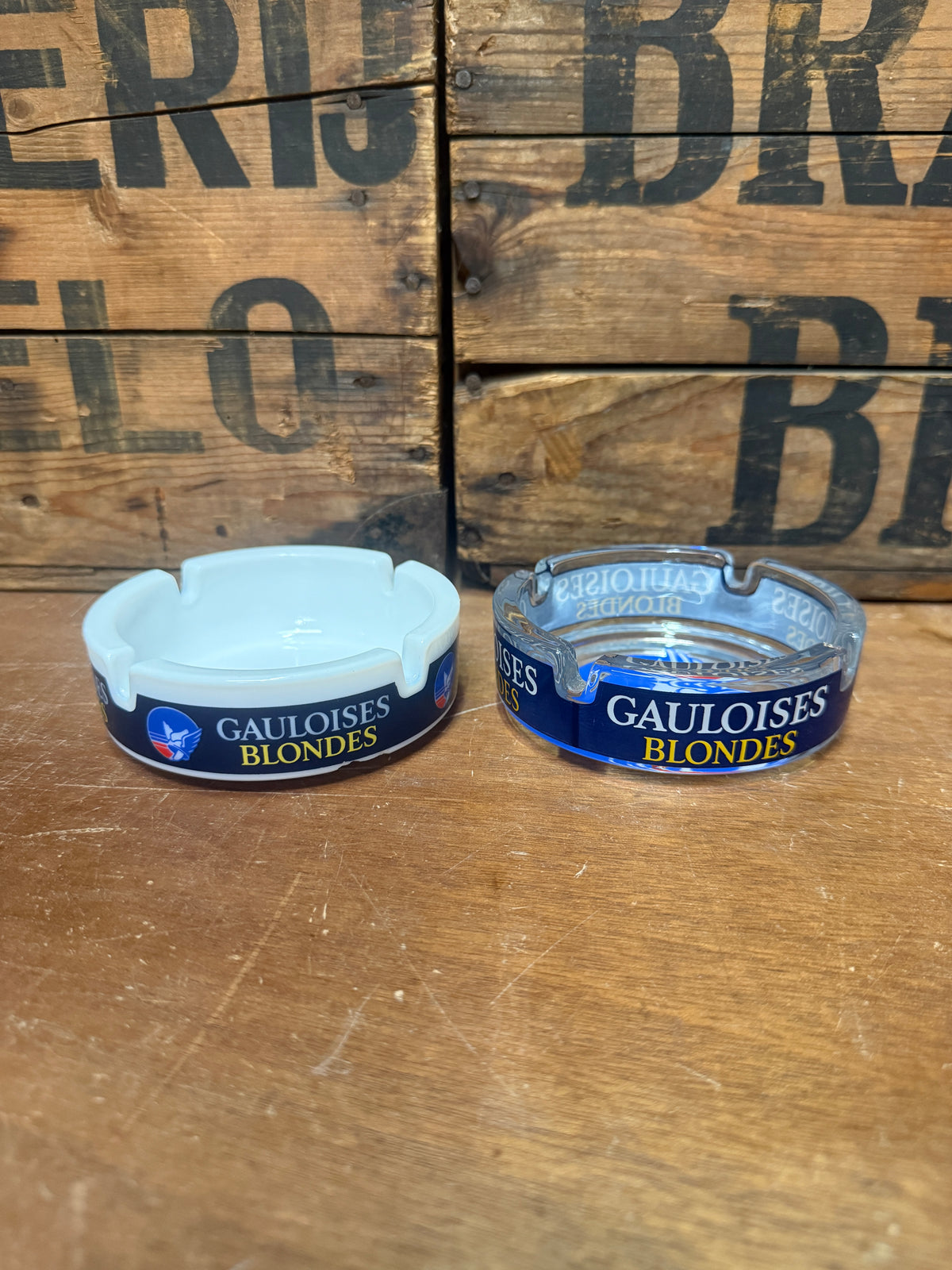 Gauloises Blondes reclameasbak