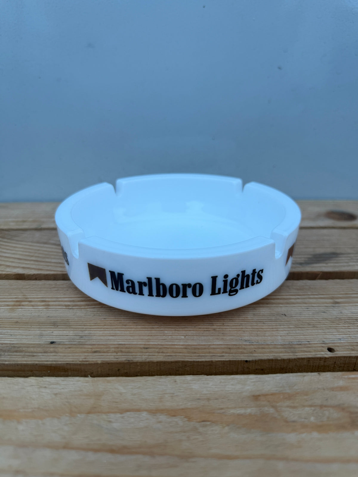 Marlboro Lights witte reclameasbak