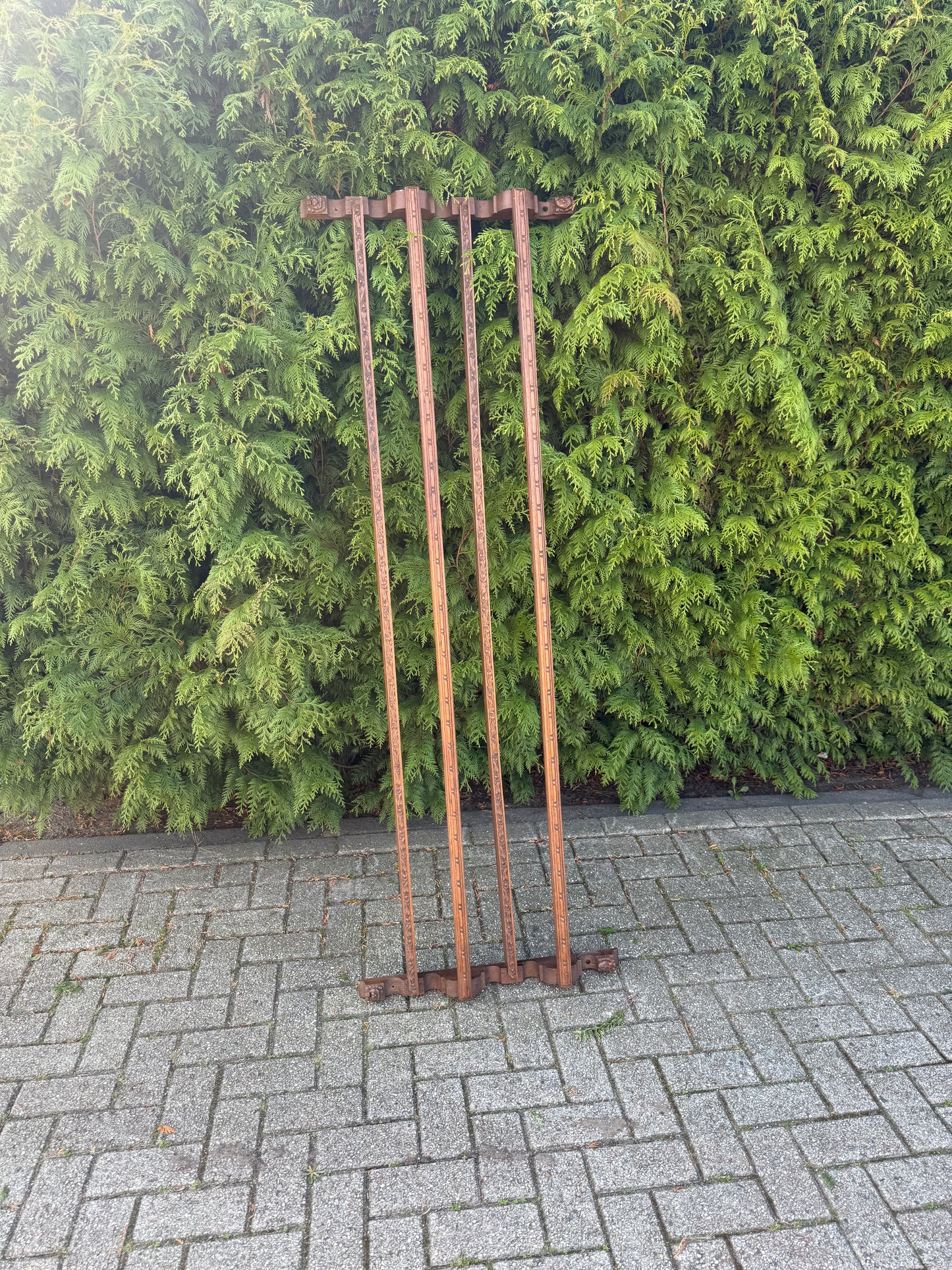 Antiek houten bordenrek groot