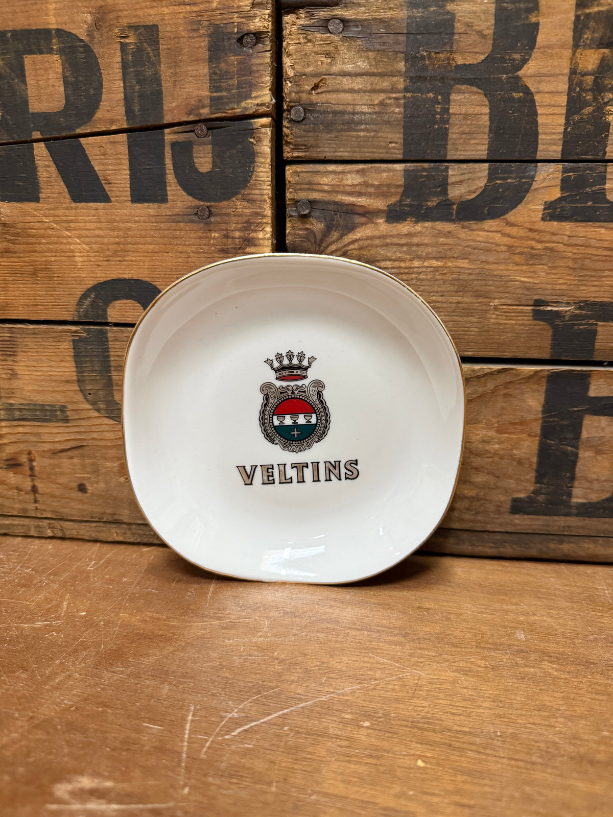 Vintage Veltins Rastal reclame asbak met goudrand