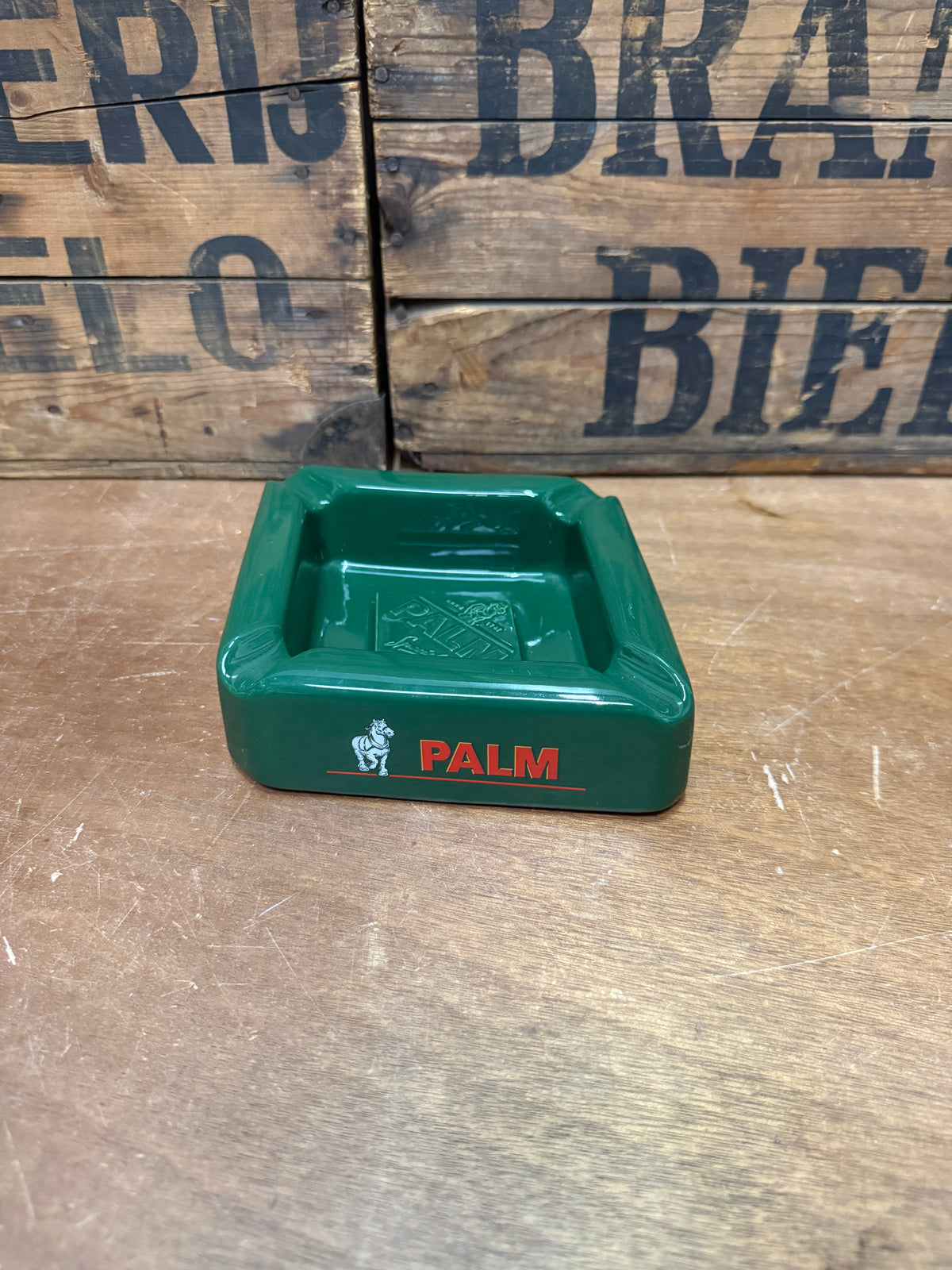 Palm groene reclameasbak