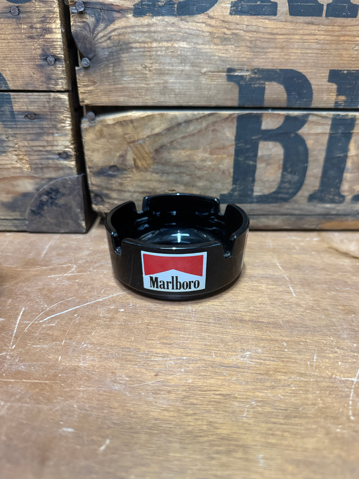 Marlboro glazen reclameasbakken Made in France