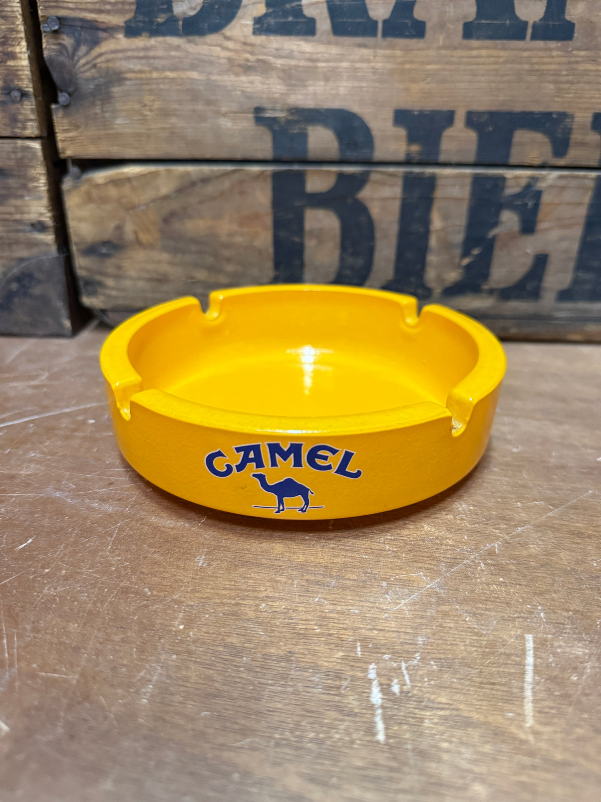 Camel ronde reclameasbak