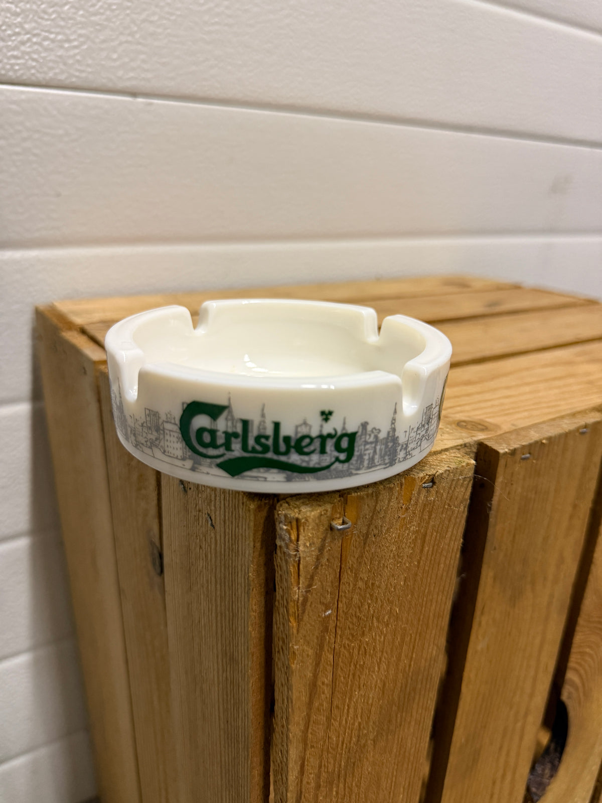 Carlsberg witte opaalglazen reclameasbak