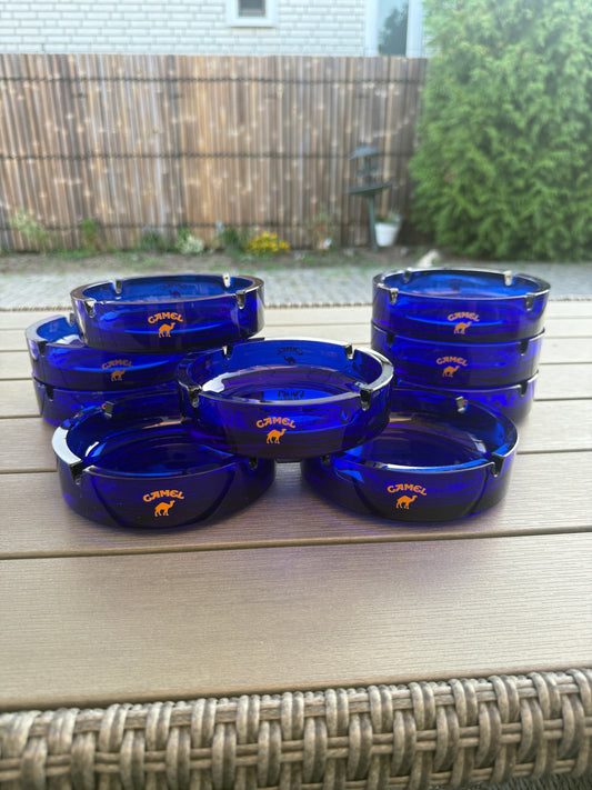 Vintage ruwe Camel asbakken