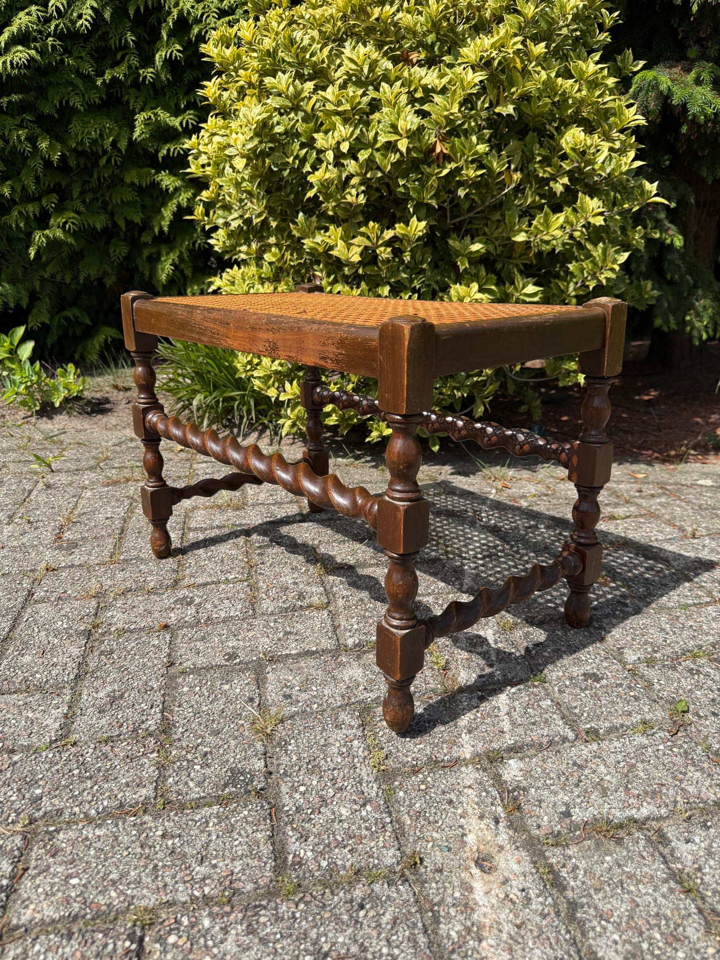 Vintage Houten Krukje met Webbing Zitting