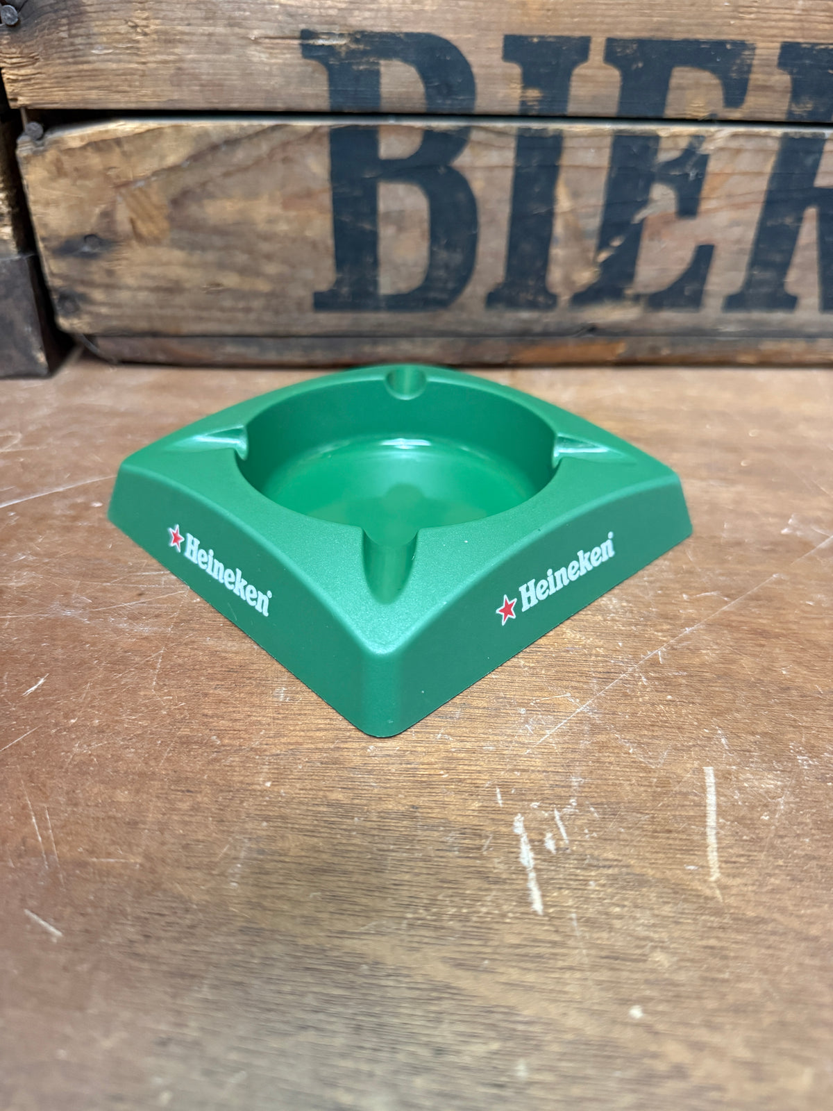 Heineken reclameasbakken in diverse uitvoeringen