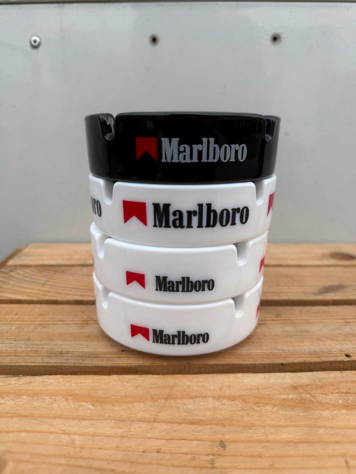 Marlboro ronde reclameasbak