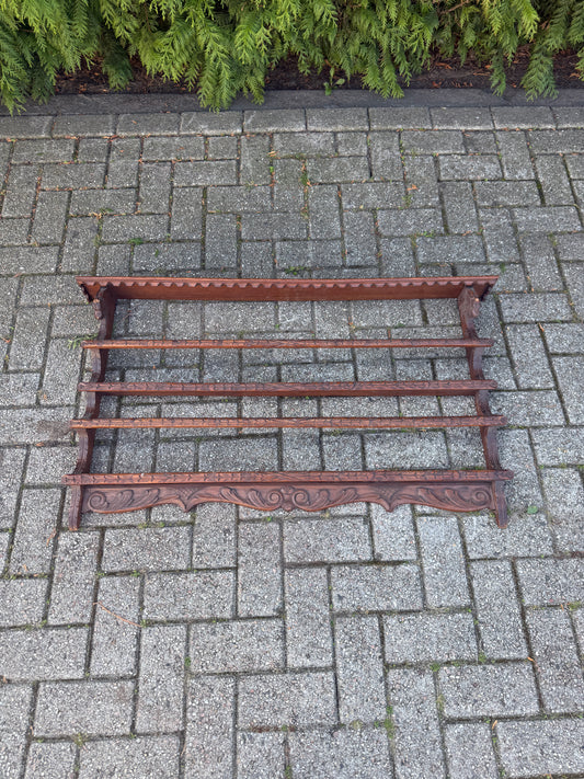 Antiek houten bordenrek