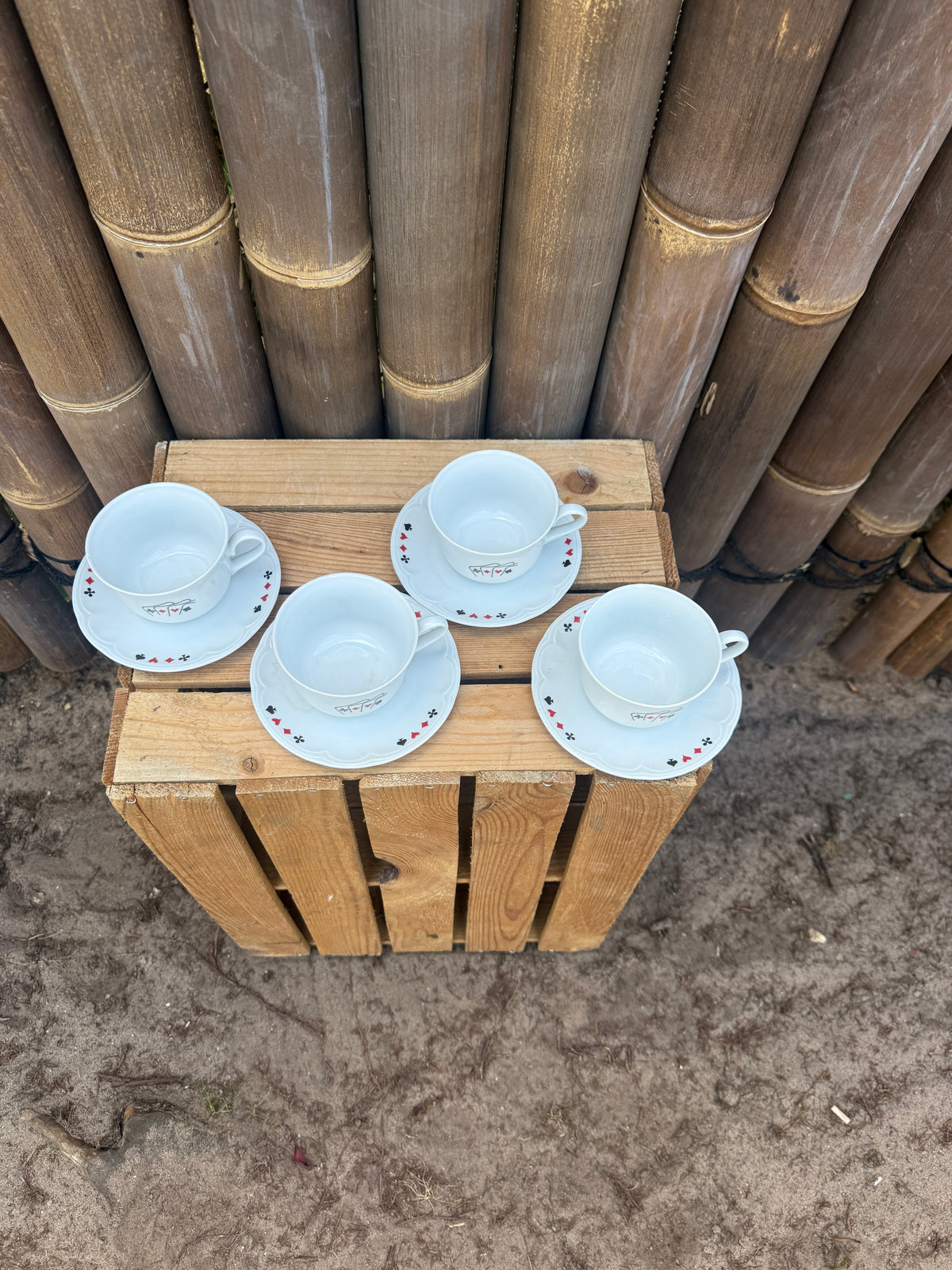 Set 4 vintage Porvasal kop en schotels speelkaarten