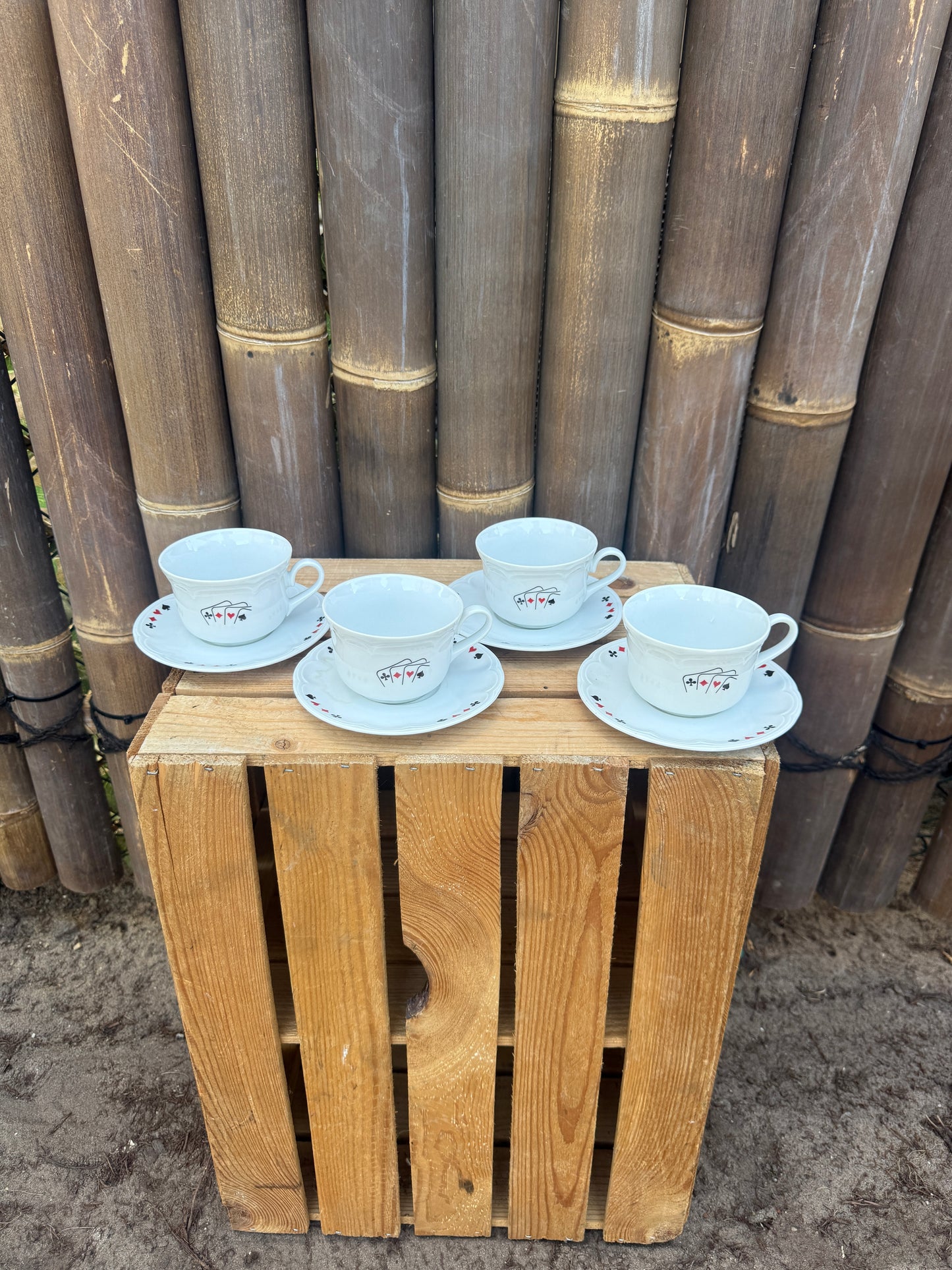 Set 4 vintage Porvasal kop en schotels speelkaarten