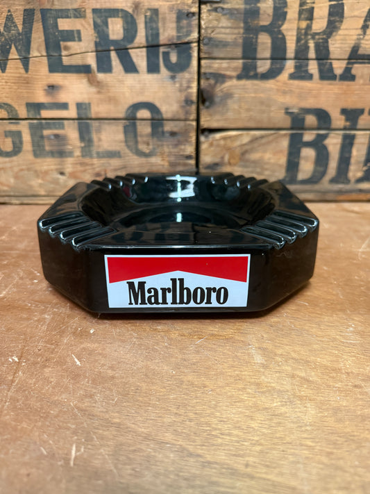 Marlboro Wade reclameasbak