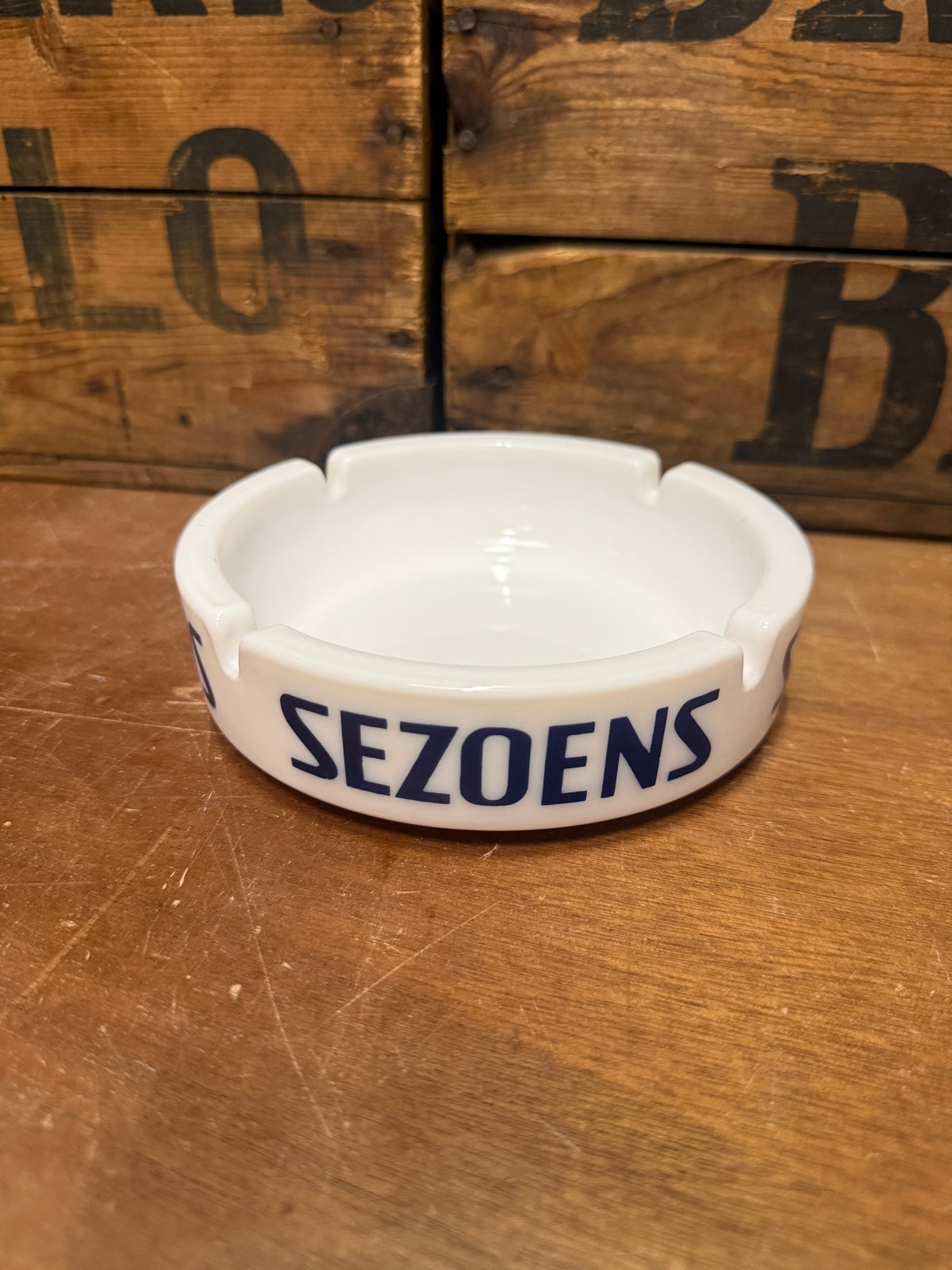Sezoens reclameasbak