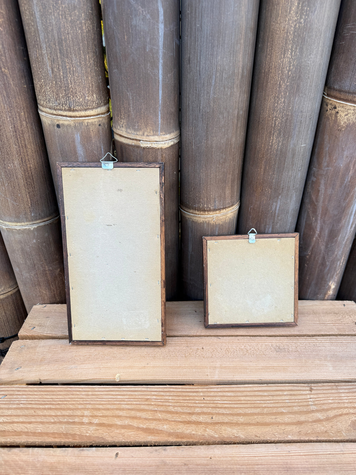 Set 2 vintage Pierrot wandtegels in houten lijst