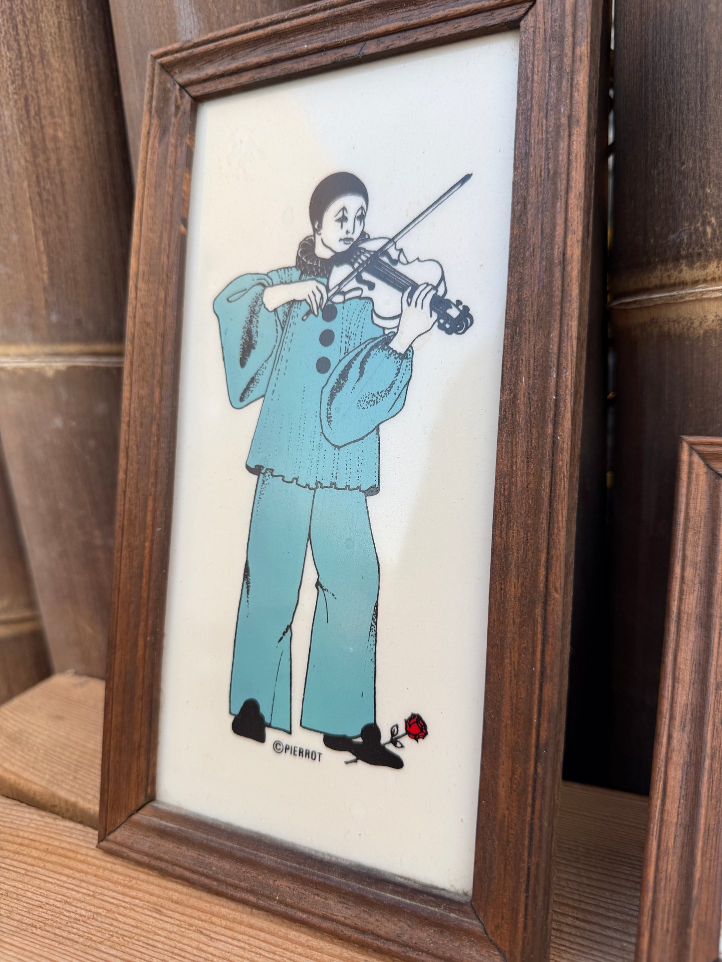 Set 2 vintage Pierrot wandtegels in houten lijst