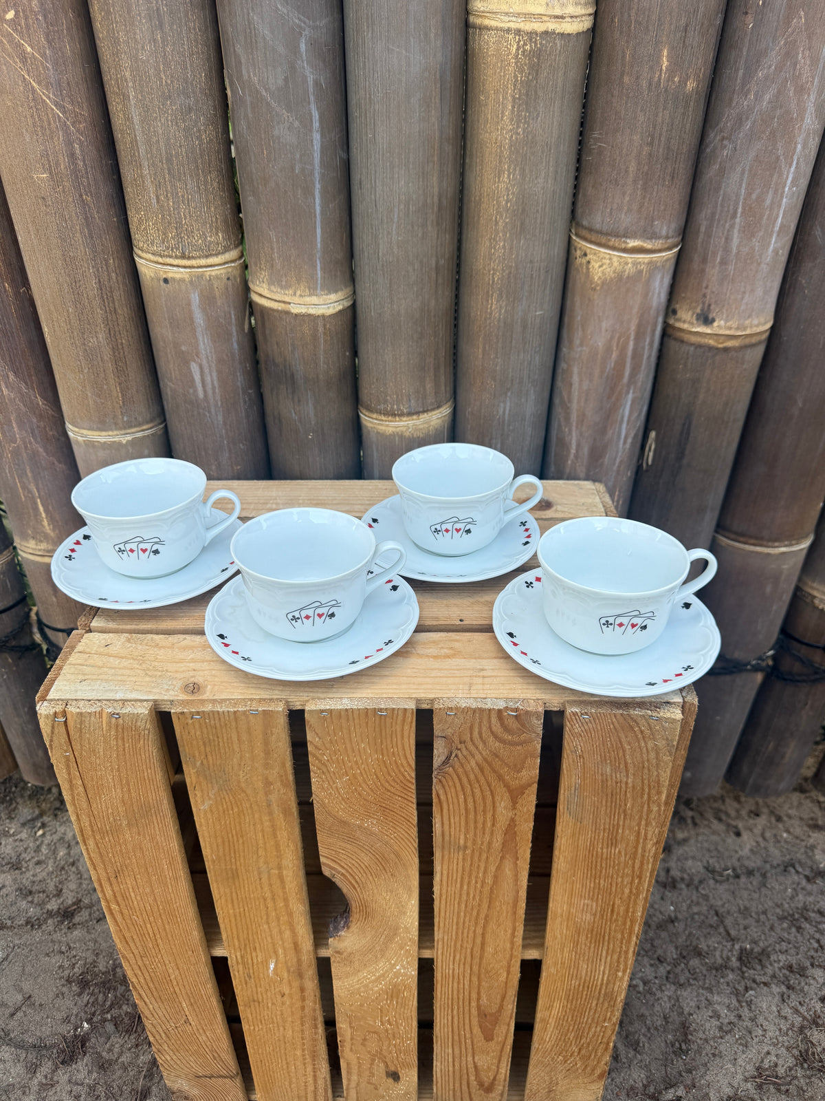 Set 4 vintage Porvasal kop en schotels speelkaarten