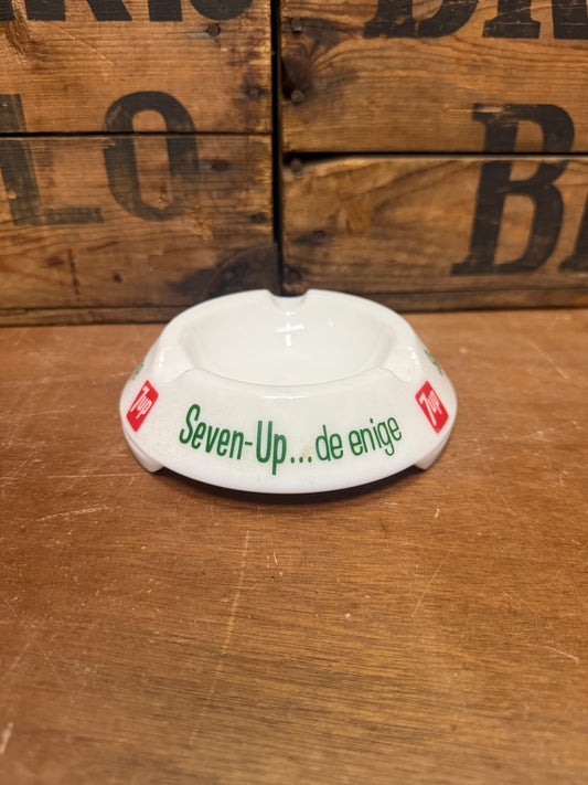 Vintage 7UP reclameasbak