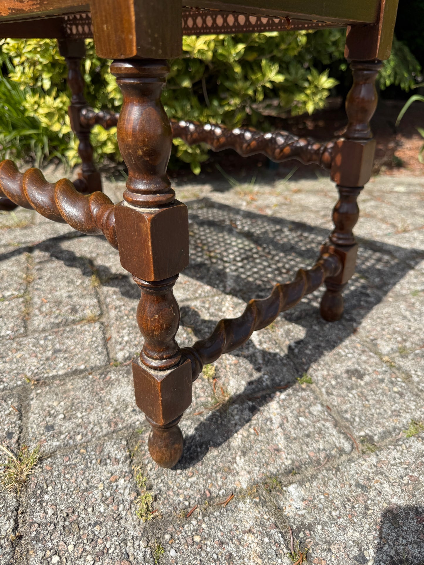 Vintage Houten Krukje met Webbing Zitting
