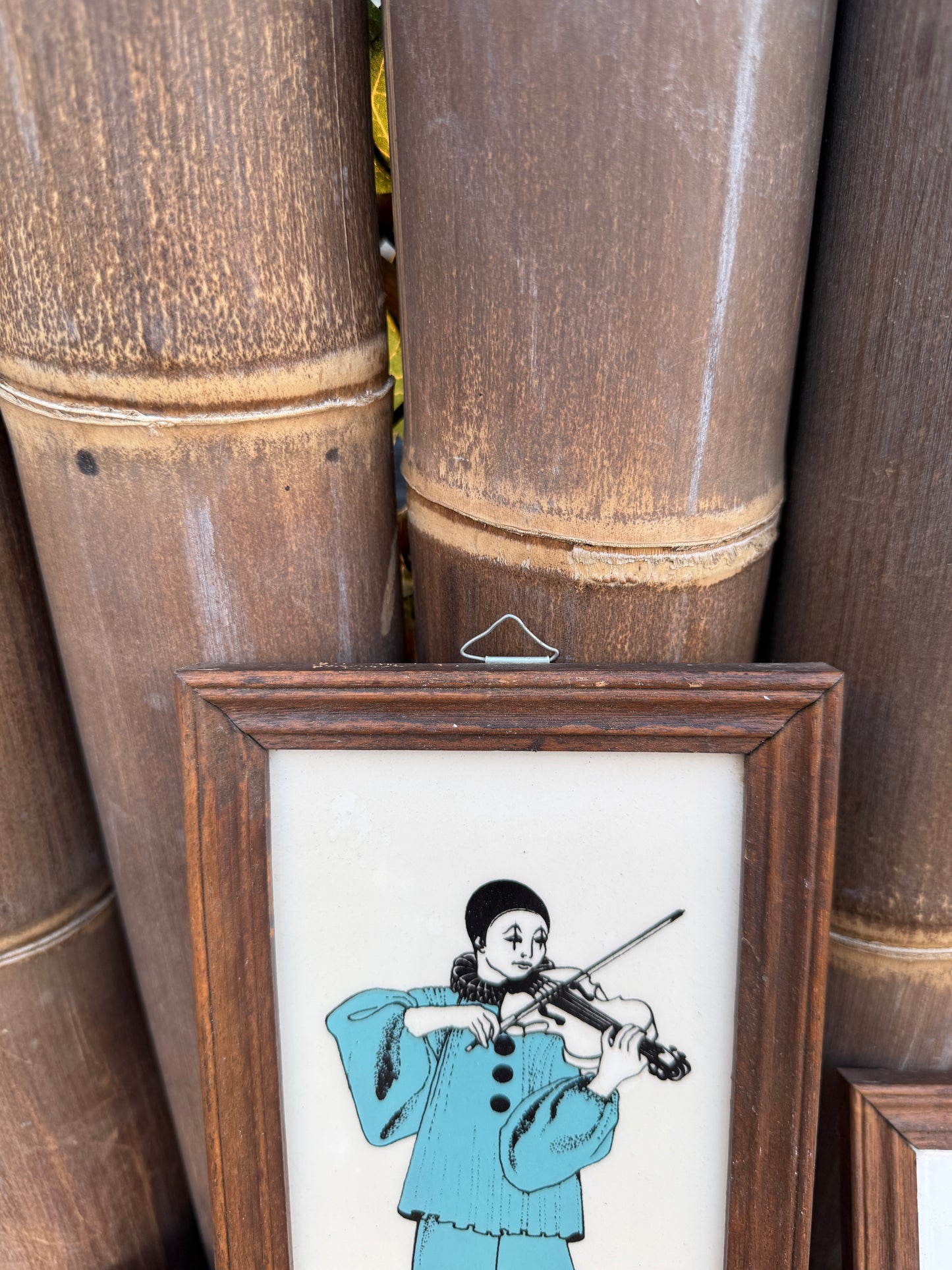 Set 2 vintage Pierrot wandtegels in houten lijst