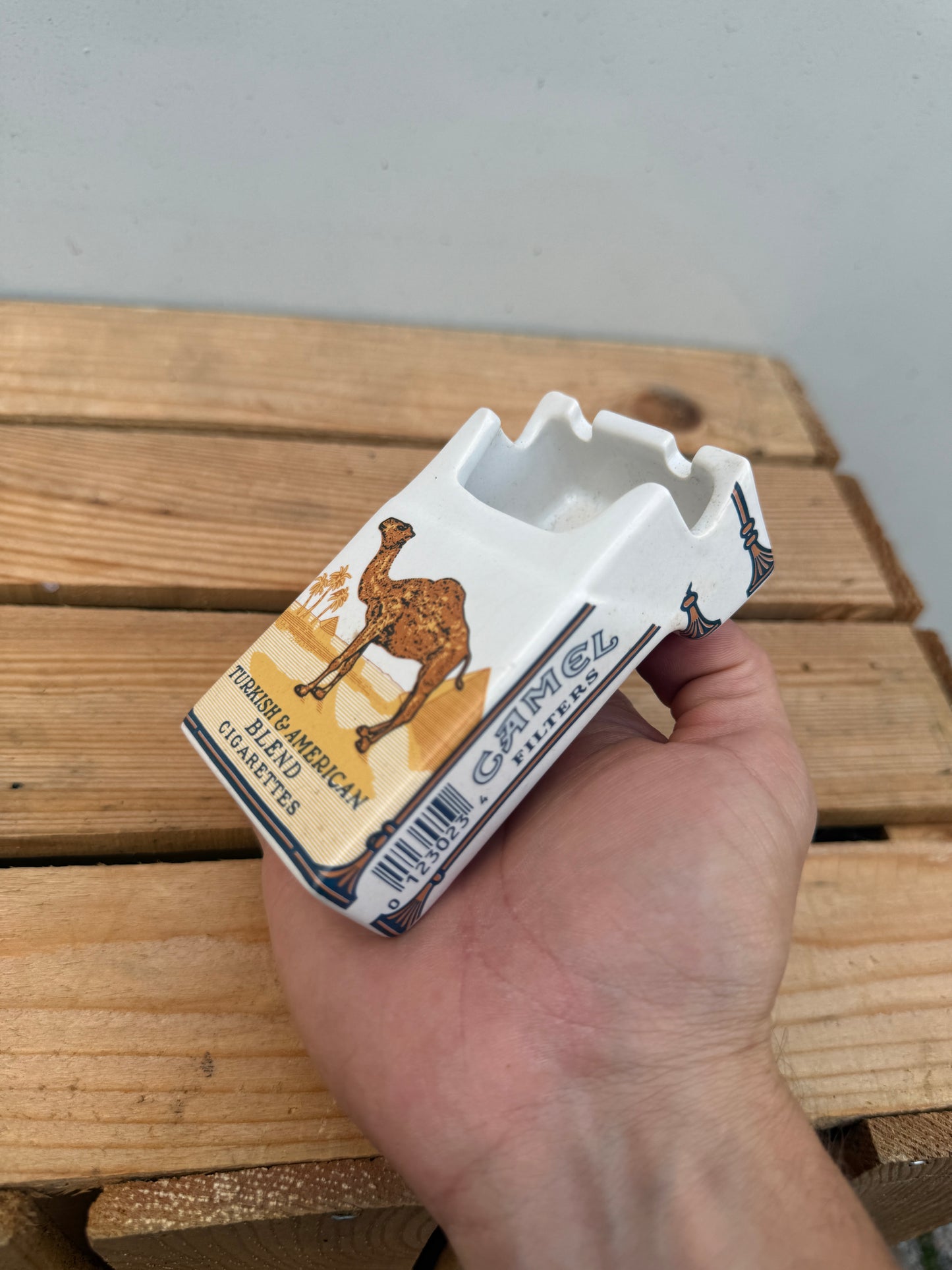 Camel reclame asbak open pakje Egyptisch logo