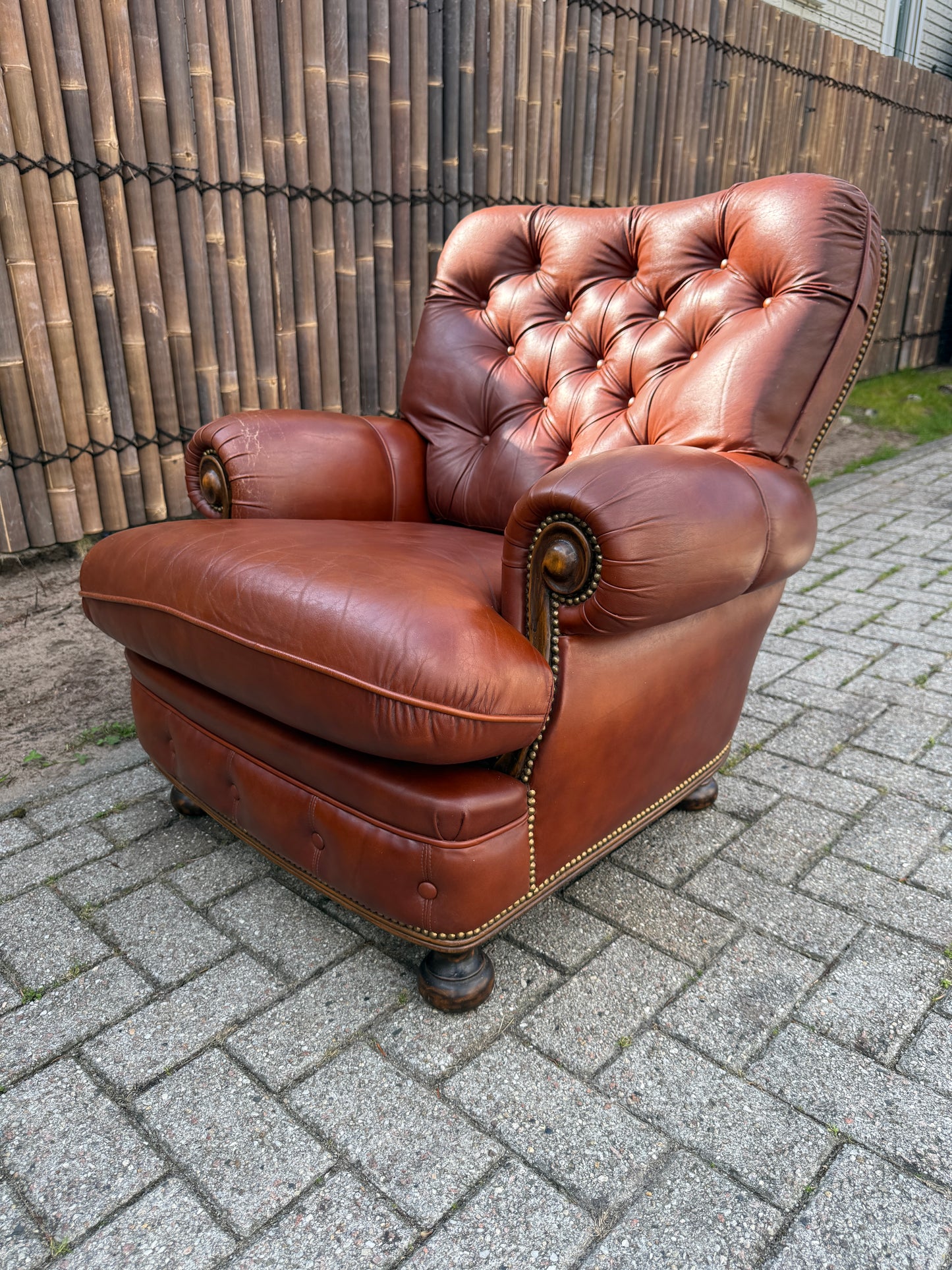 Vintage Chesterfield stijl fauteuil bruin