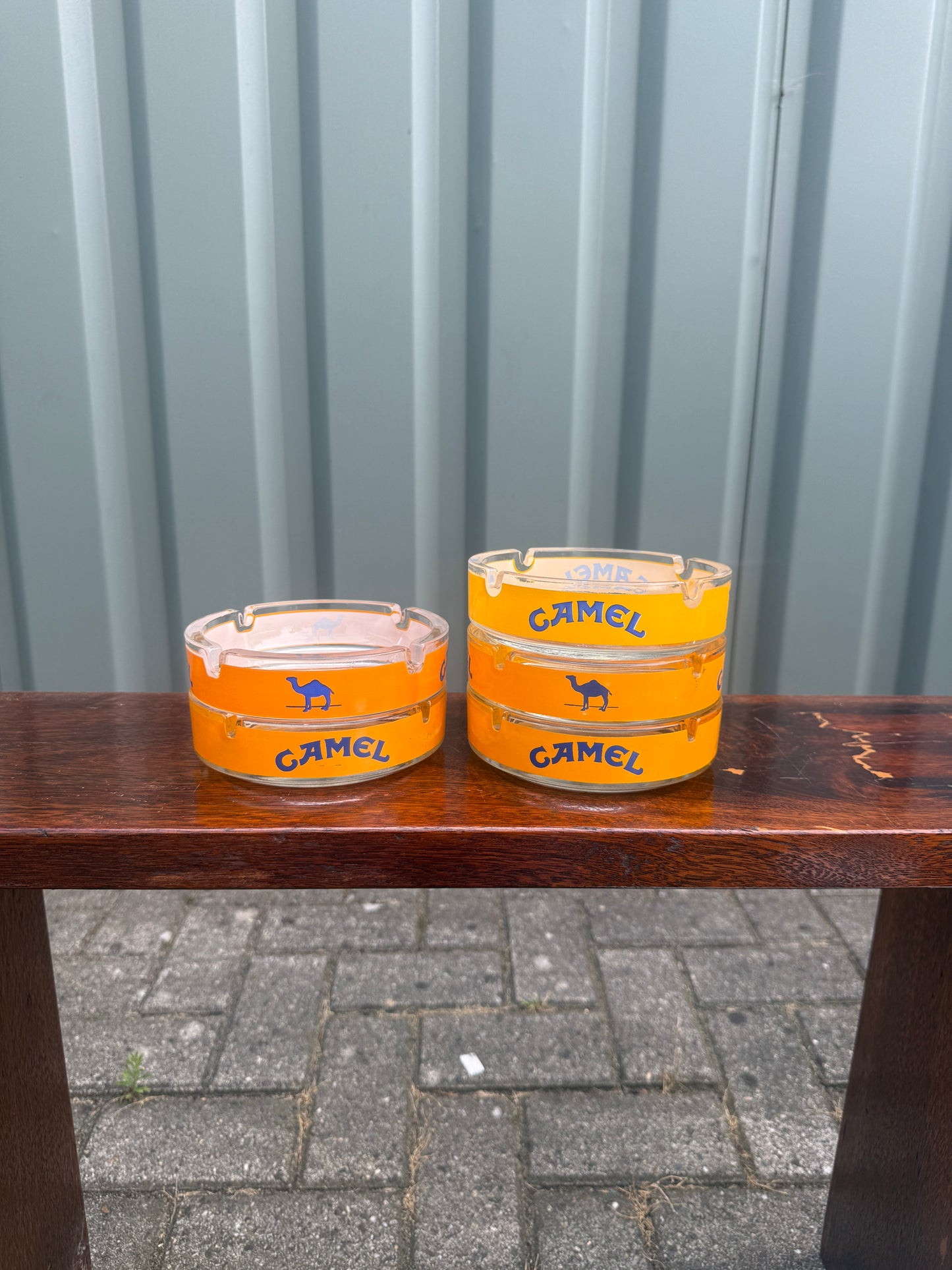 Camel reclame asbak, lichte oneffenheden