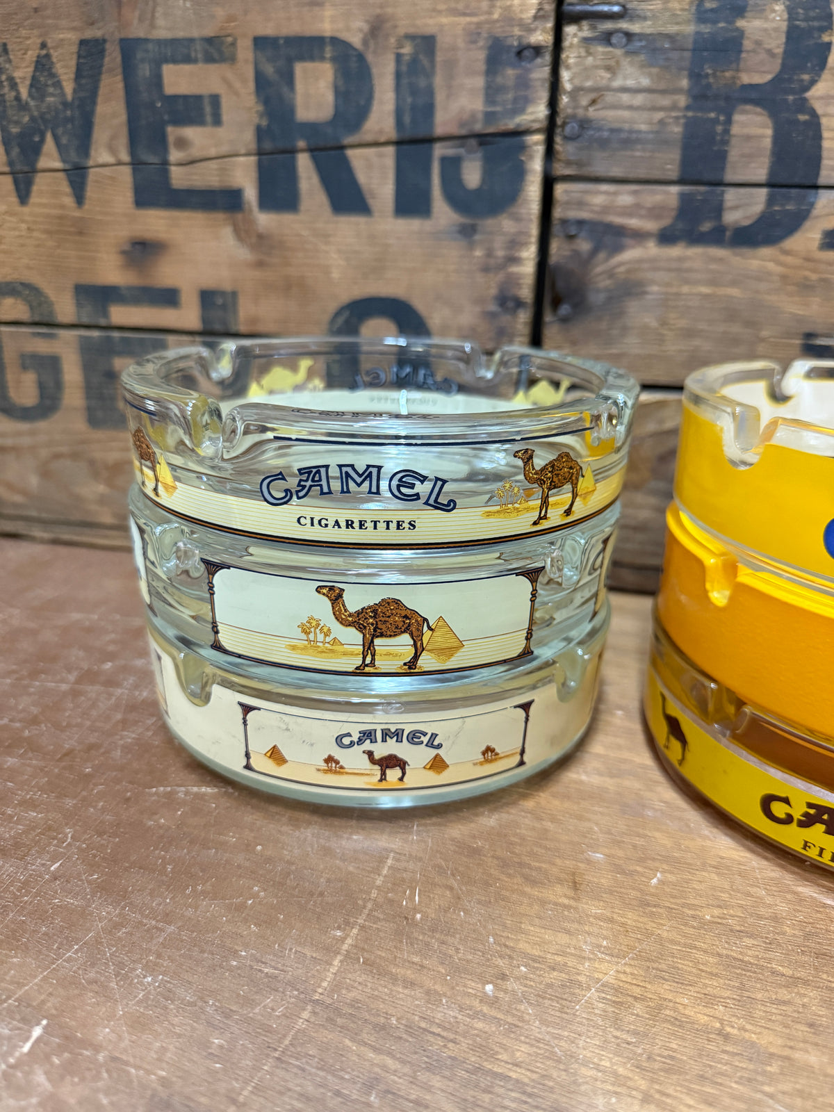 Camel ronde reclameasbak