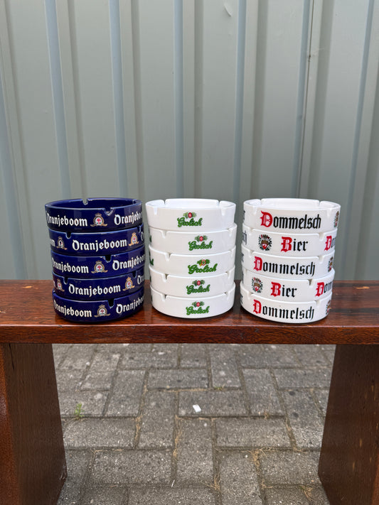 Reclameasbakken biermerken: Oranjeboom, Grolsch en Dommelsch