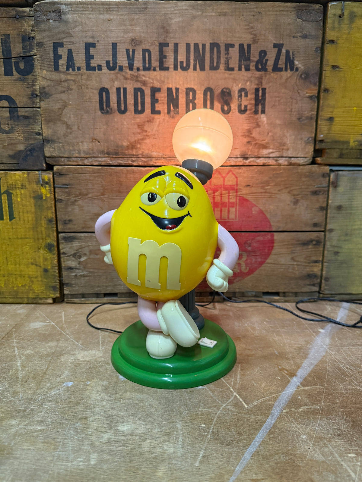 Vintage M&M's Yellow tafellamp 1999