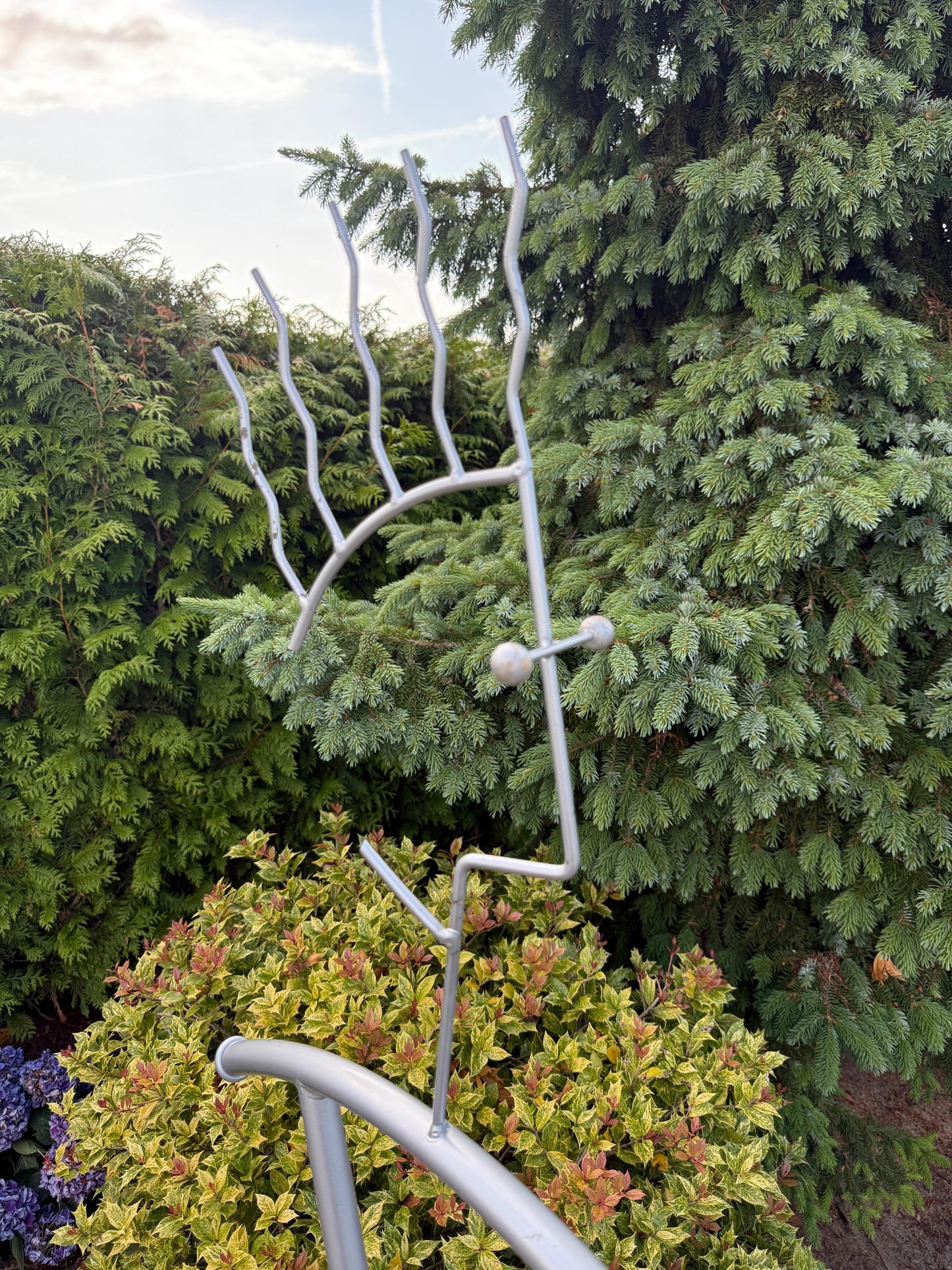 Vintage Memphis Style Dressboy, 1990s Postmodern Clothes Stand, Grey Metal Valet, Fido Dido Design, Sculptural Clothing Organizer