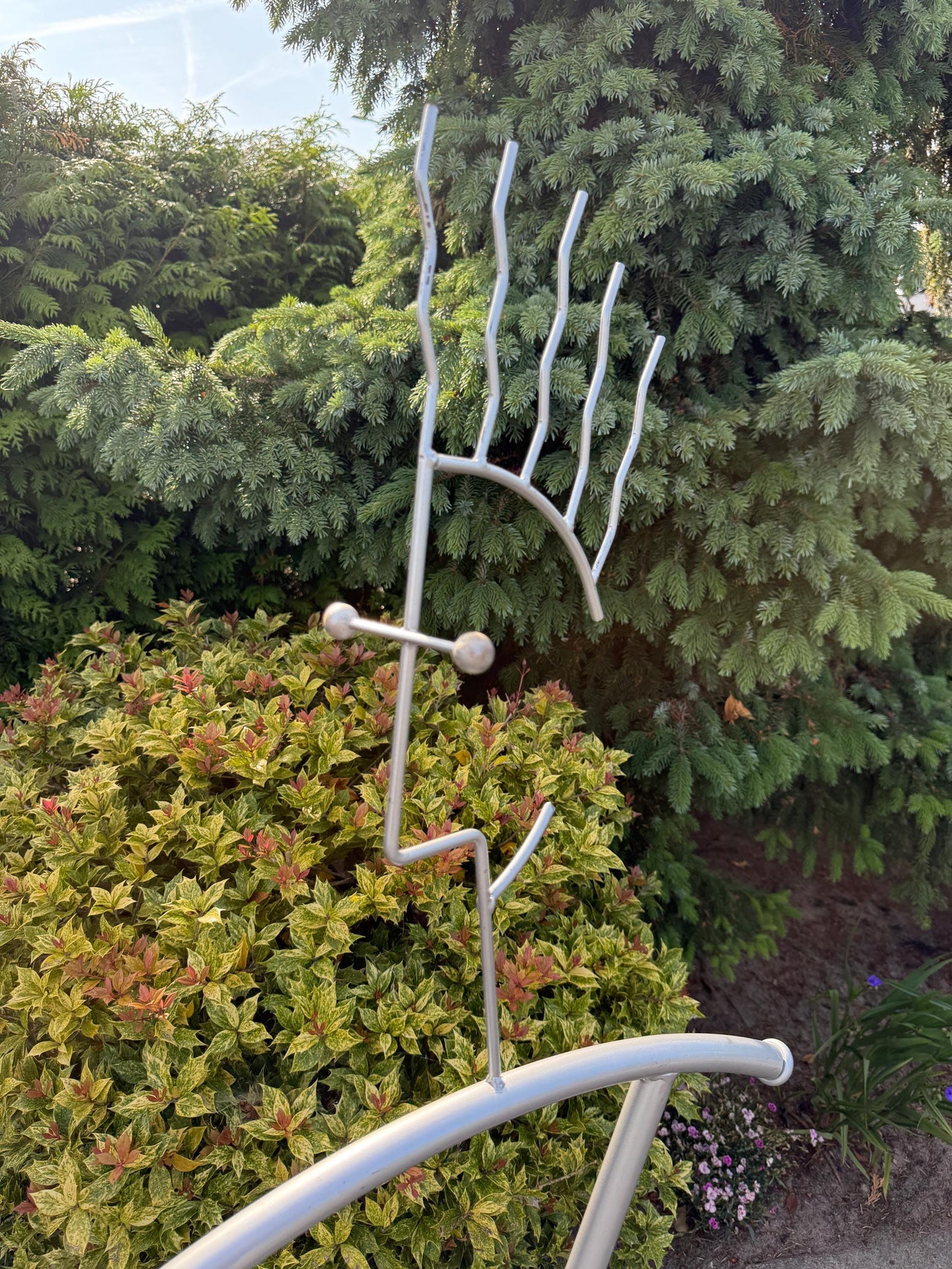 Vintage Memphis Style Dressboy, 1990s Postmodern Clothes Stand, Grey Metal Valet, Fido Dido Design, Sculptural Clothing Organizer