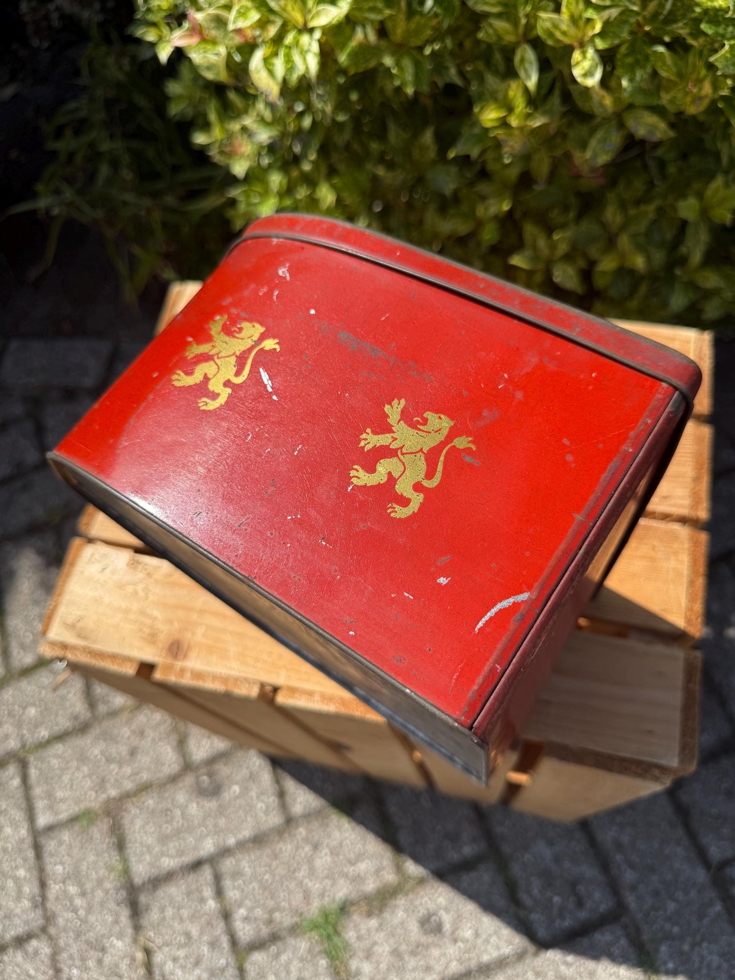 Vintage Tonnema Tin, King Pepermunt Advertising Box, Red Dutch Metal Container, Sneek Collectible Storage, Mid Century Packaging