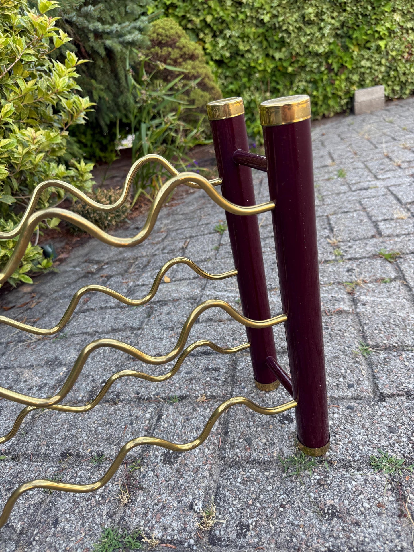Vintage Brass and Metal Wine Rack, Dark Red and Gold Wavy Bar Stand, 1980s Wine Storage Display, Retro Bottle Holder