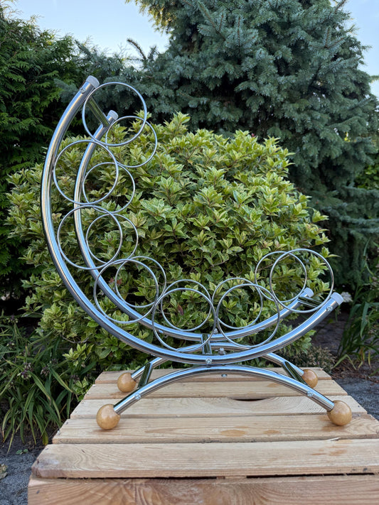 Vintage Chrome Metal Wine Rack, Mid Century Bottle Holder with Wooden Feet, Curved Modern Bar Display, Y2K Wine Storage Stand