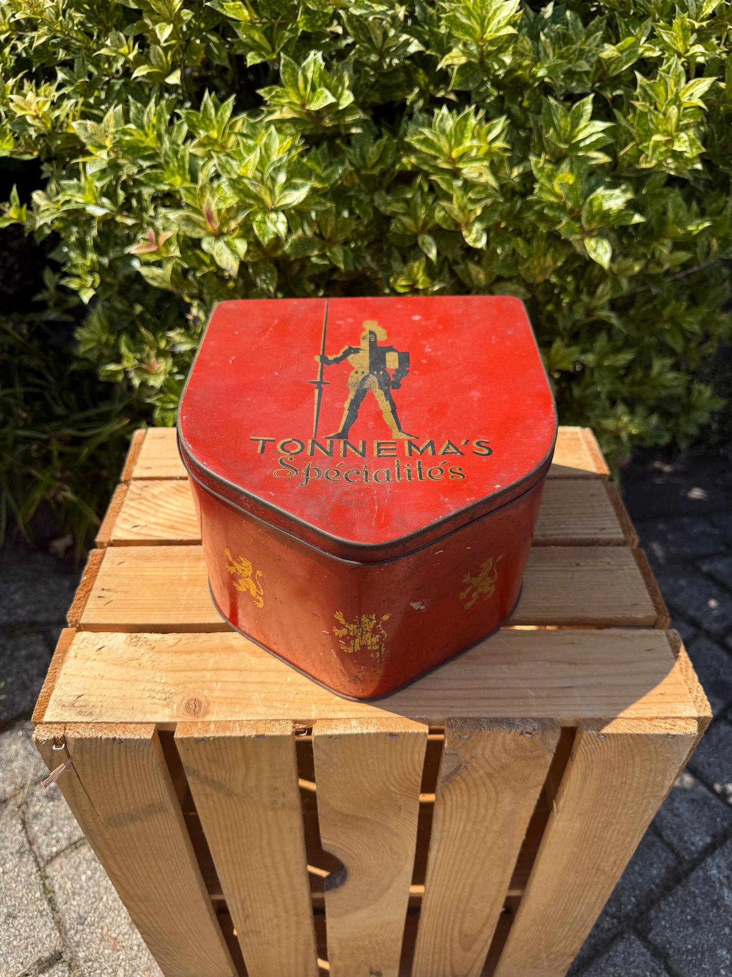 Vintage Tonnema Tin, King Pepermunt Advertising Box, Red Dutch Metal Container, Sneek Collectible Storage, Mid Century Packaging