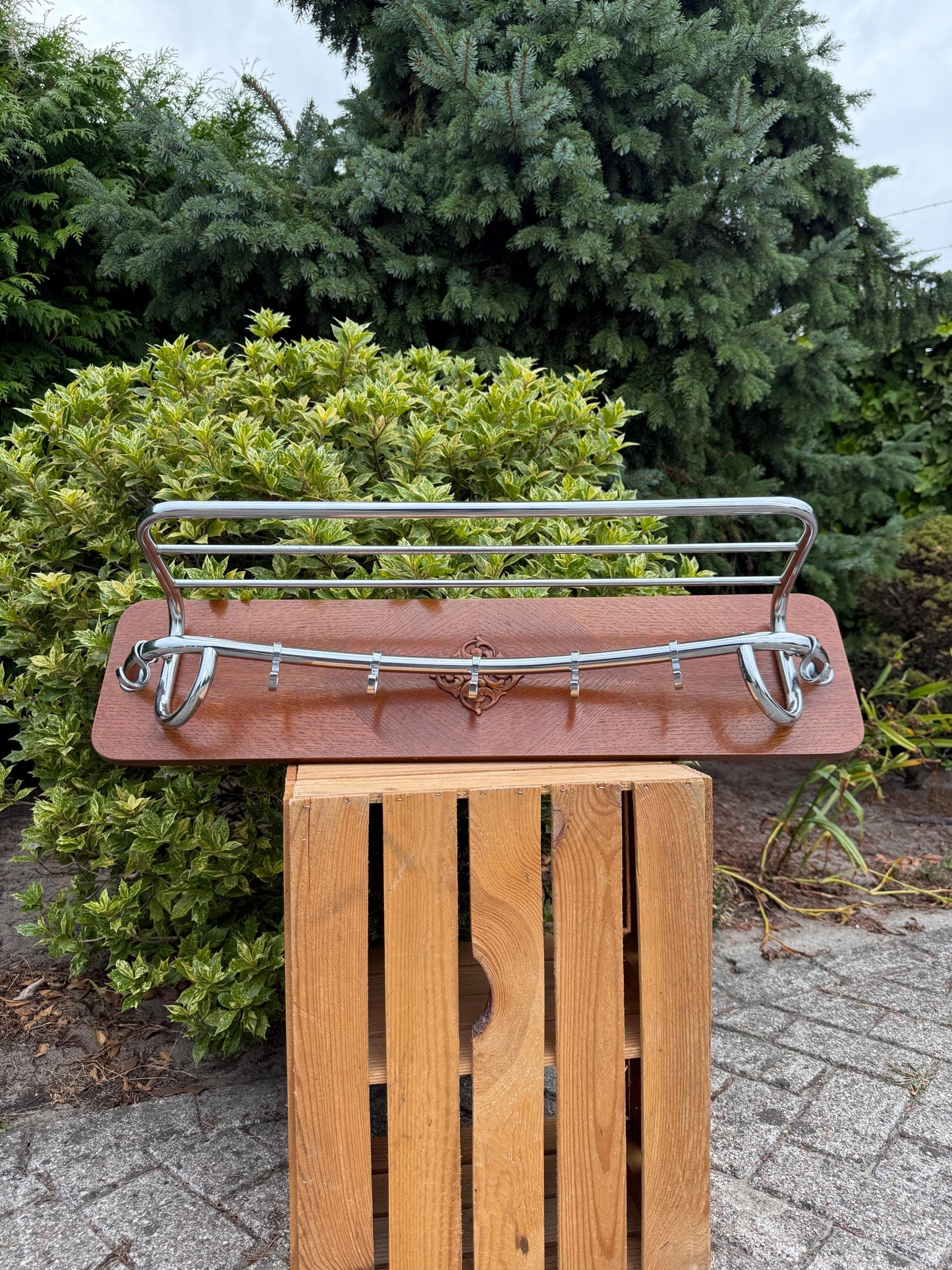 Vintage Wooden Wall Coat Rack with 7 Metal Hooks, Mid Century Hallway Organizer, Rustic Entryway Hanger, Retro Farmhouse Wall Storage