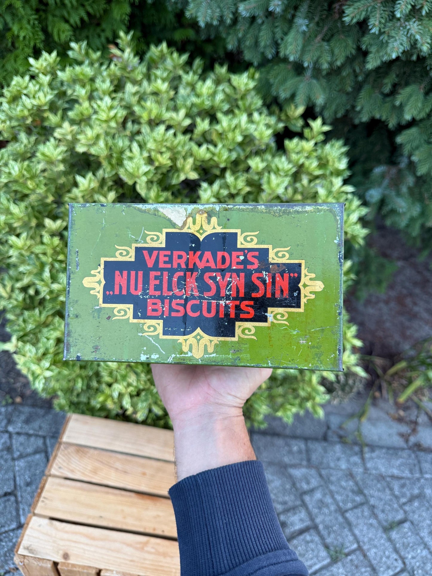 Vintage Verkade Tin, Art Deco Style Metal Storage Box, Nu Elck Syn Sin Collectible Dutch Advertising Tin, Antique Biscuit Cookie Canister