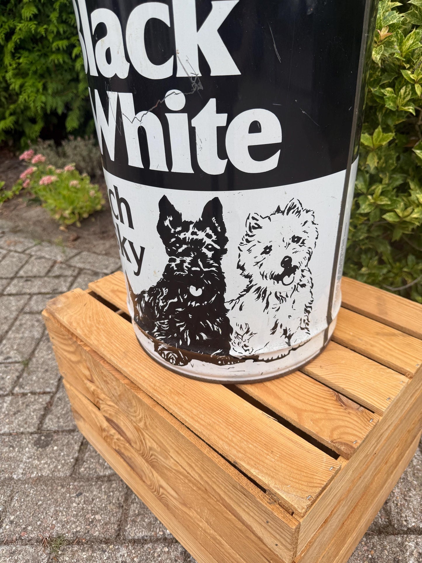 Rare Black & White Scotch Whisky Metal Barrel, Italian Made Storage Container And Stool, Collectible Bar Furniture, Vintage Liquor Display